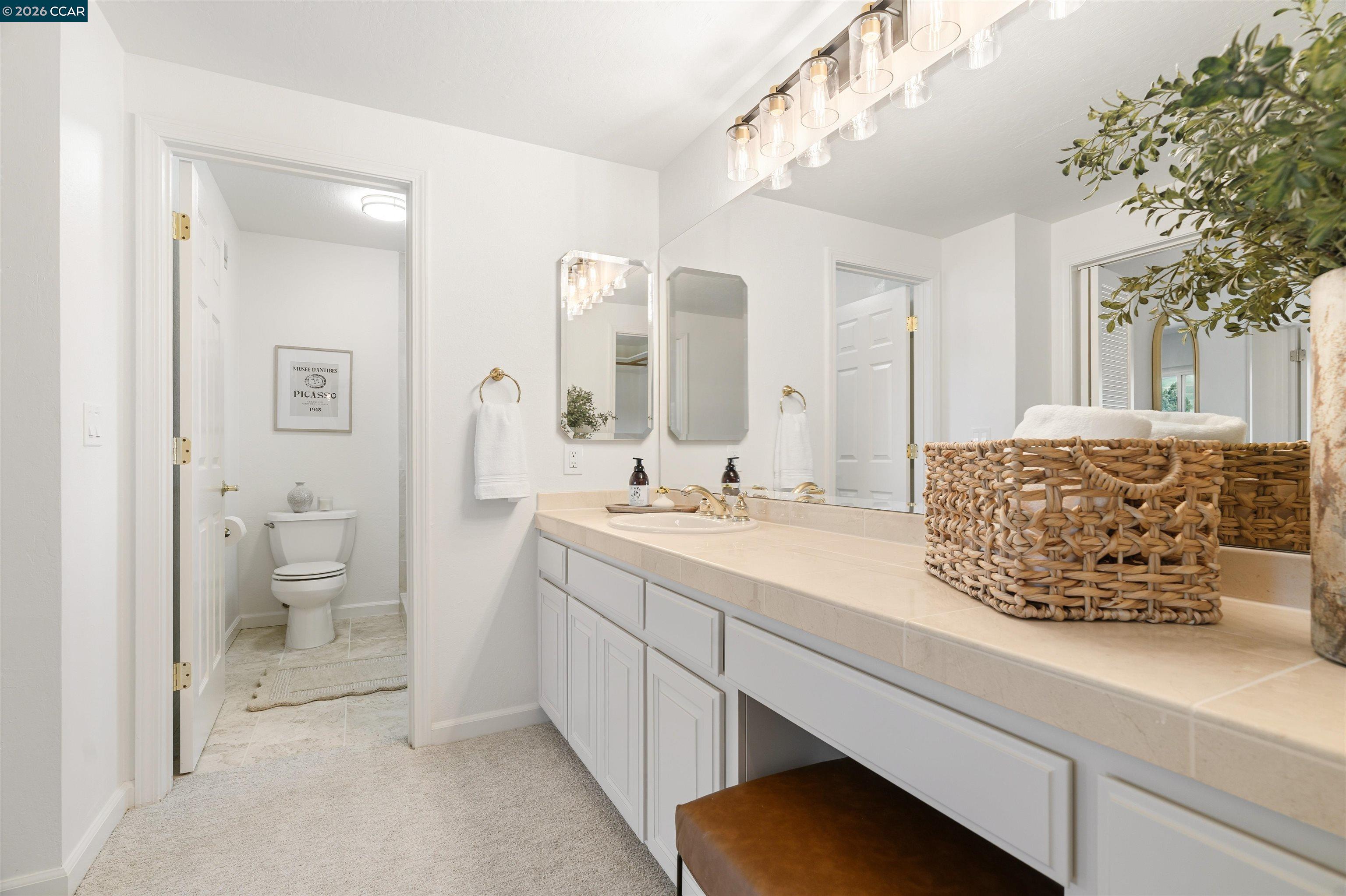 918 Cortina Ct