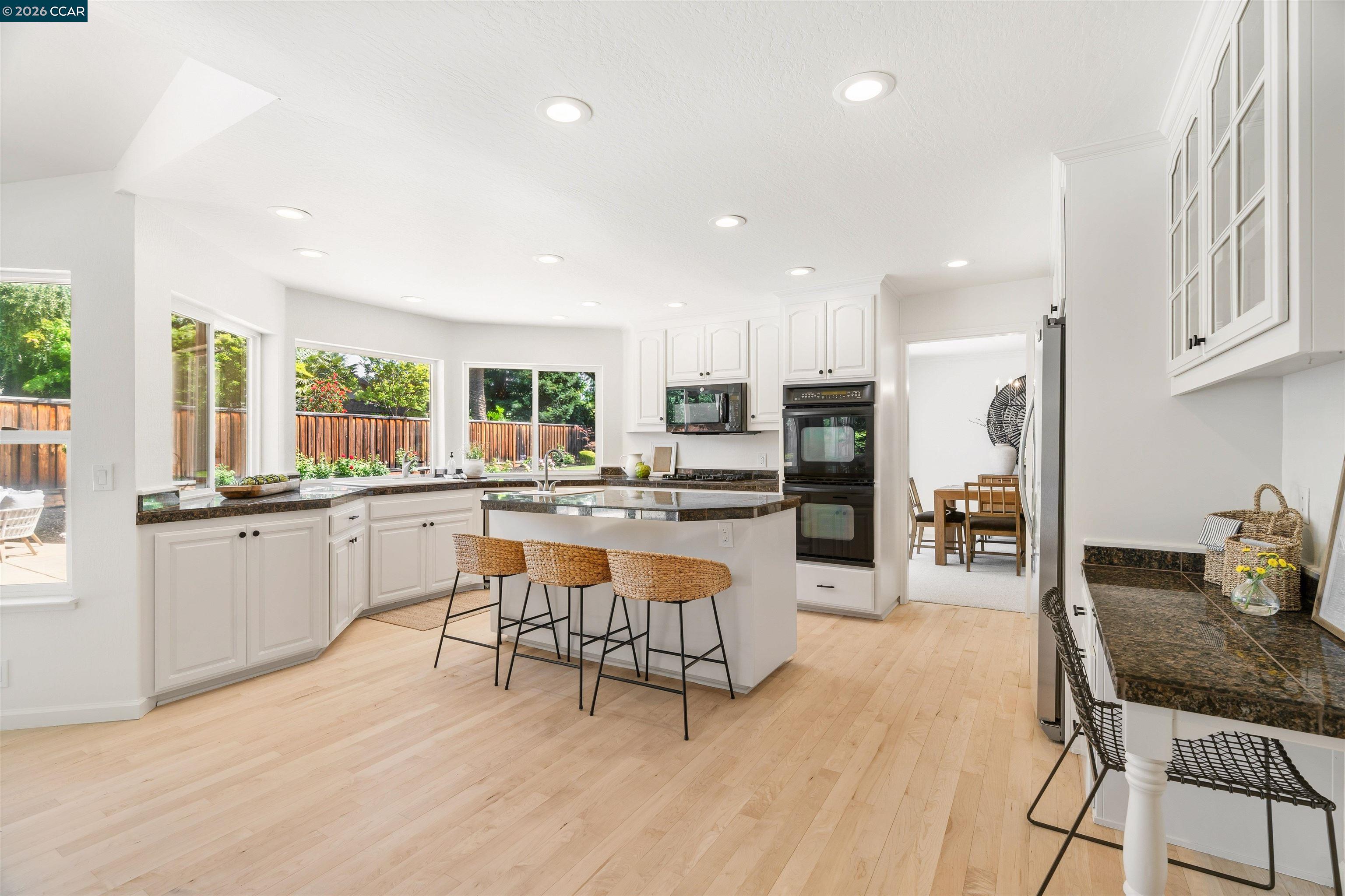 918 Cortina Ct