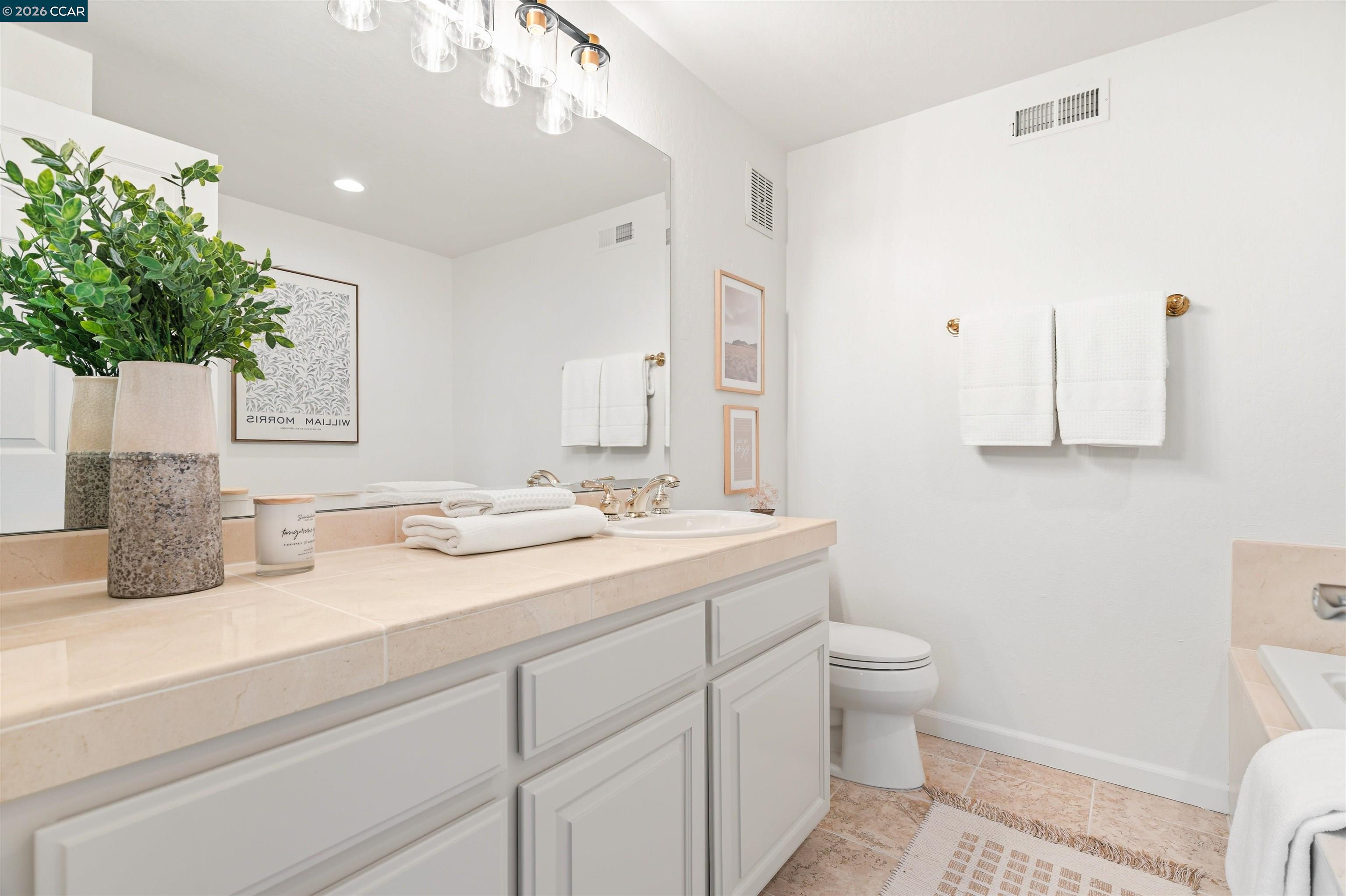 918 Cortina Ct