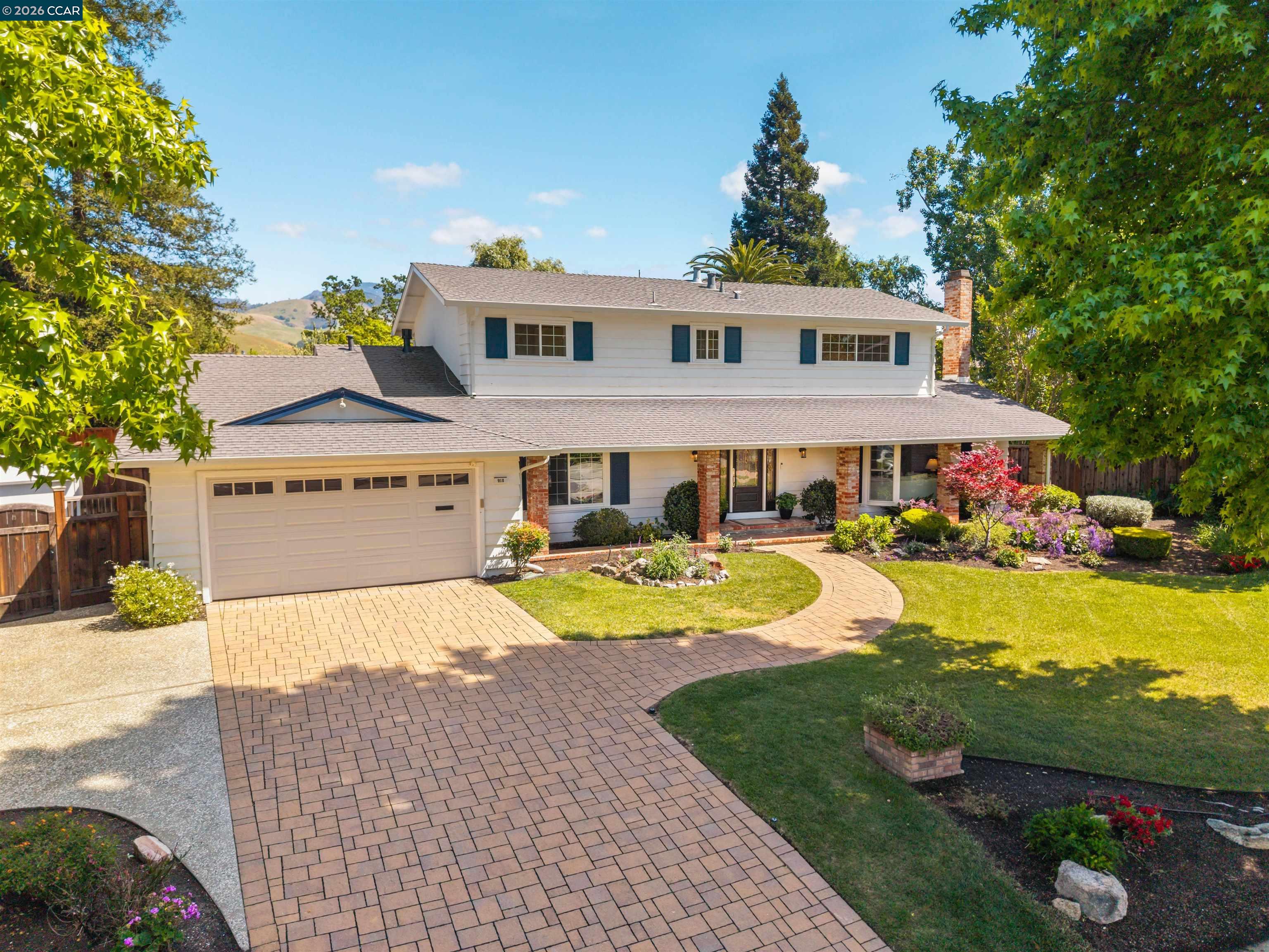 918 Cortina Ct