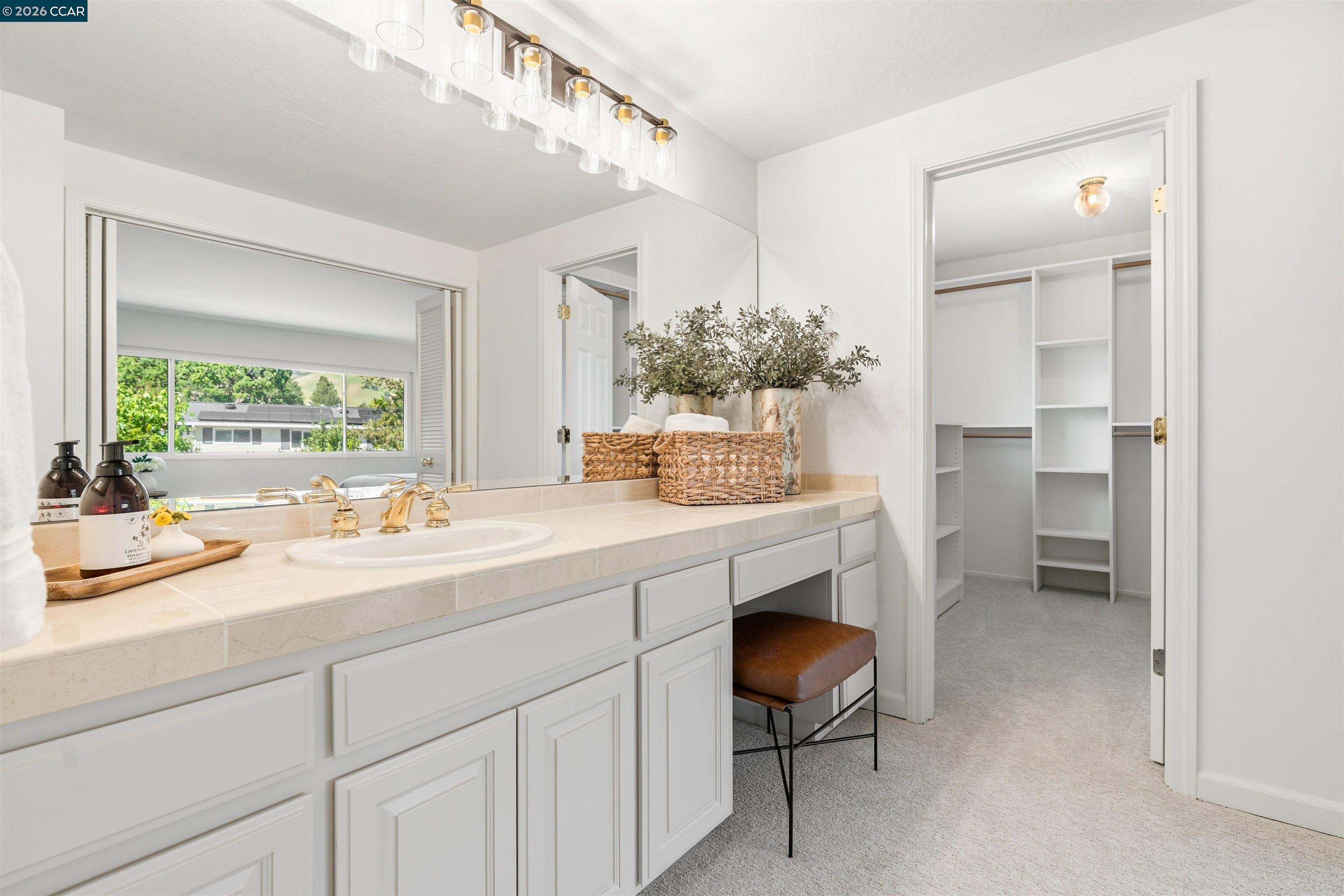 918 Cortina Ct