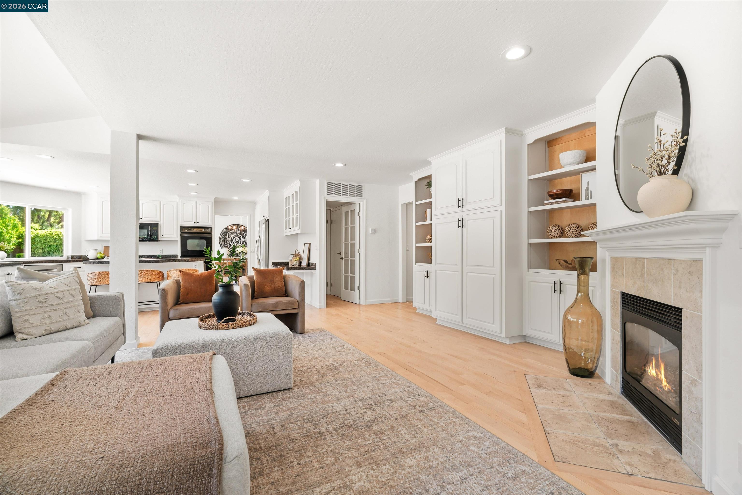 918 Cortina Ct