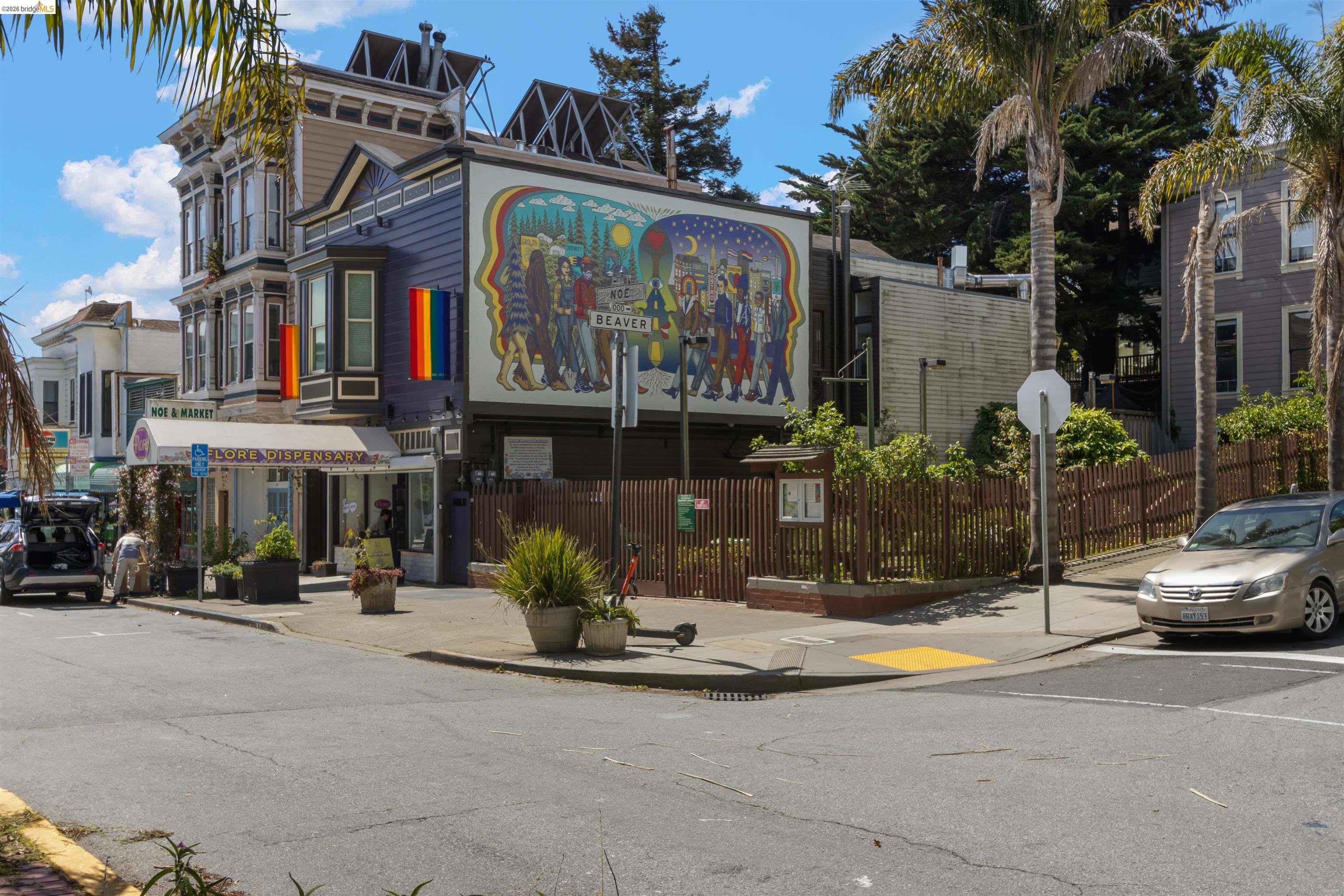 12 Beaver St