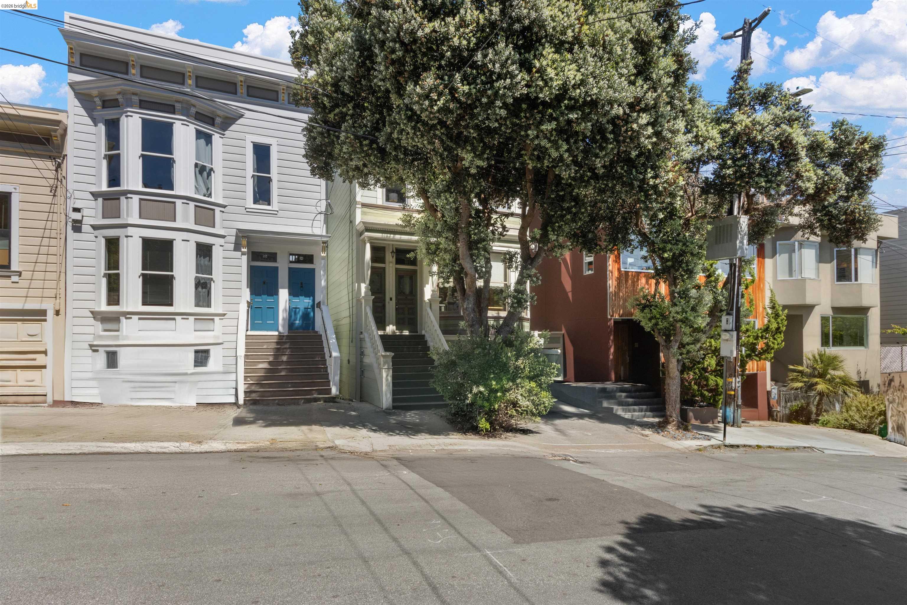 12 Beaver St