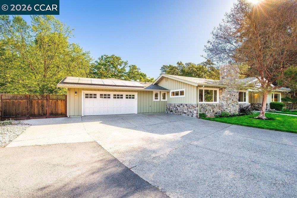 862 McEllen Way