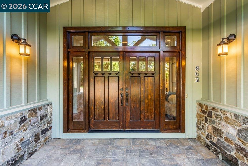 862 McEllen Way