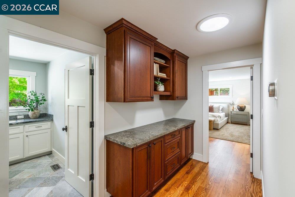 862 McEllen Way