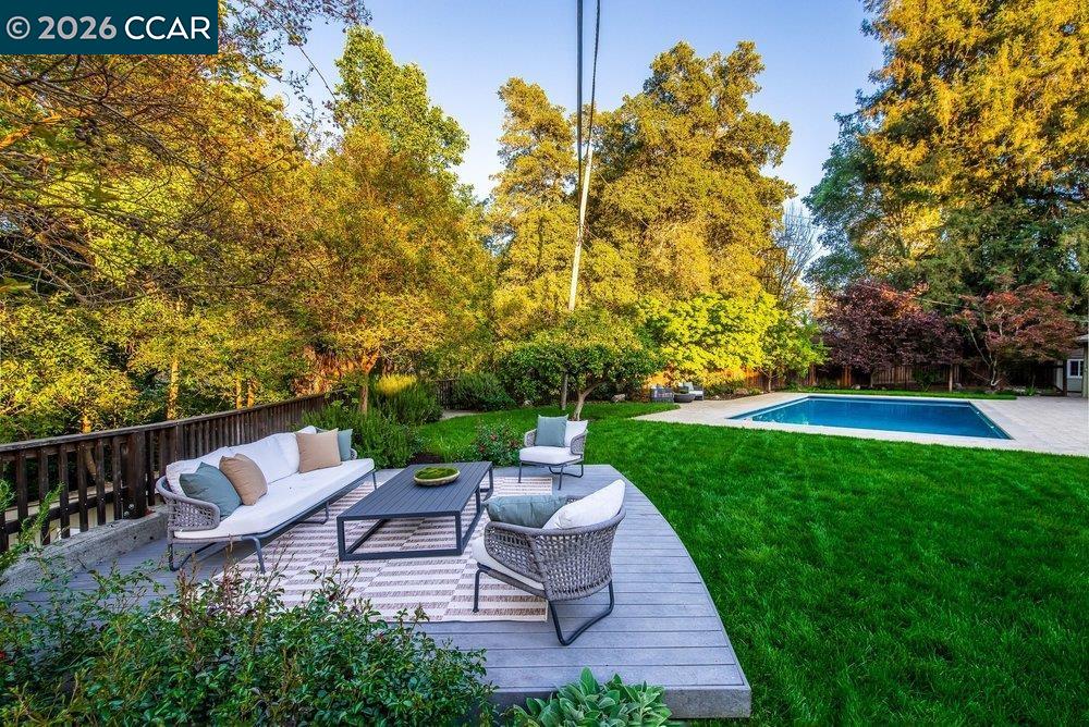 862 McEllen Way
