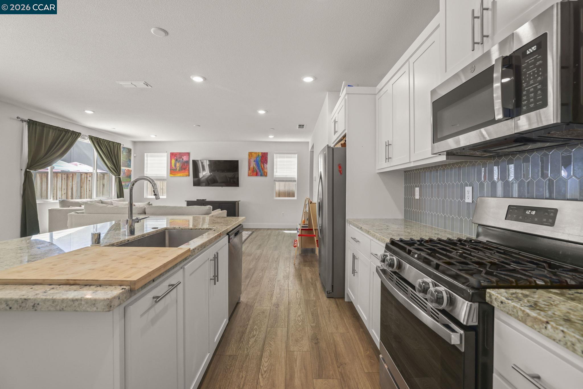 122 Granite Way