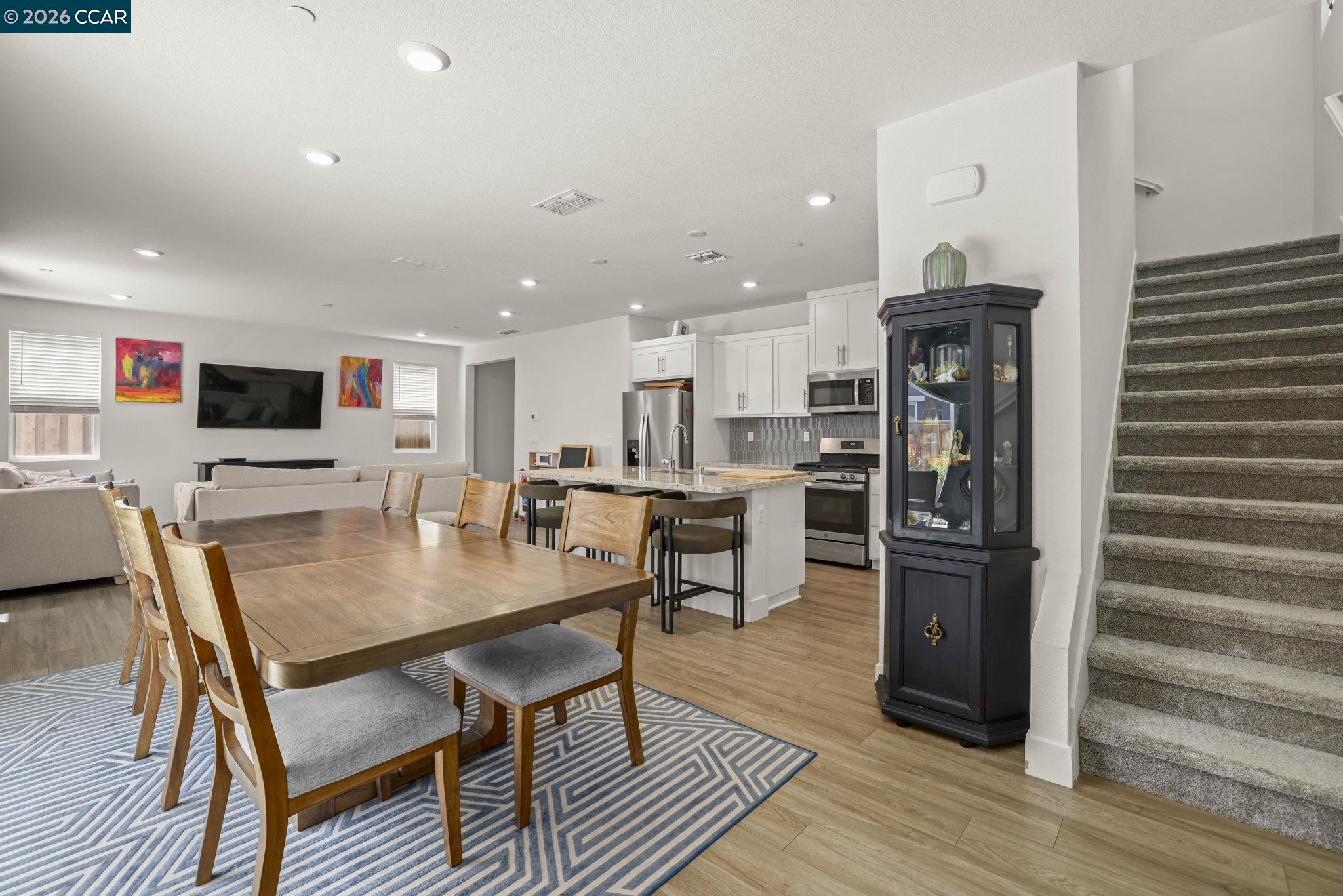 122 Granite Way