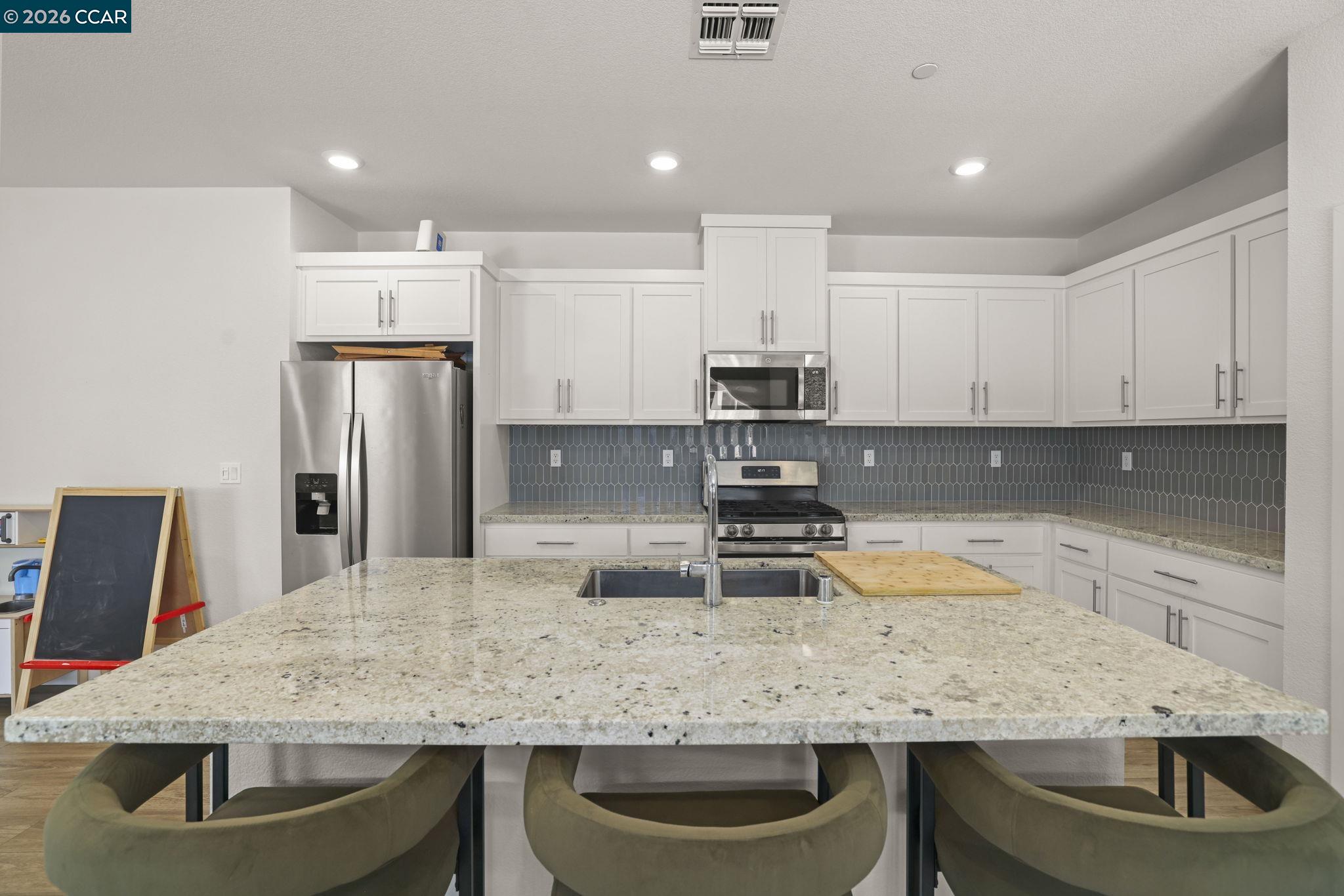 122 Granite Way