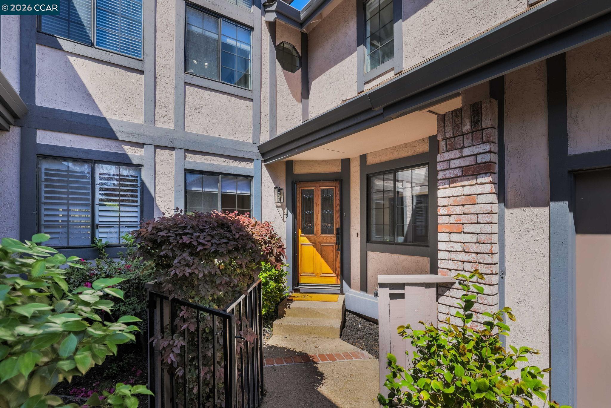 172 Haslemere Ct