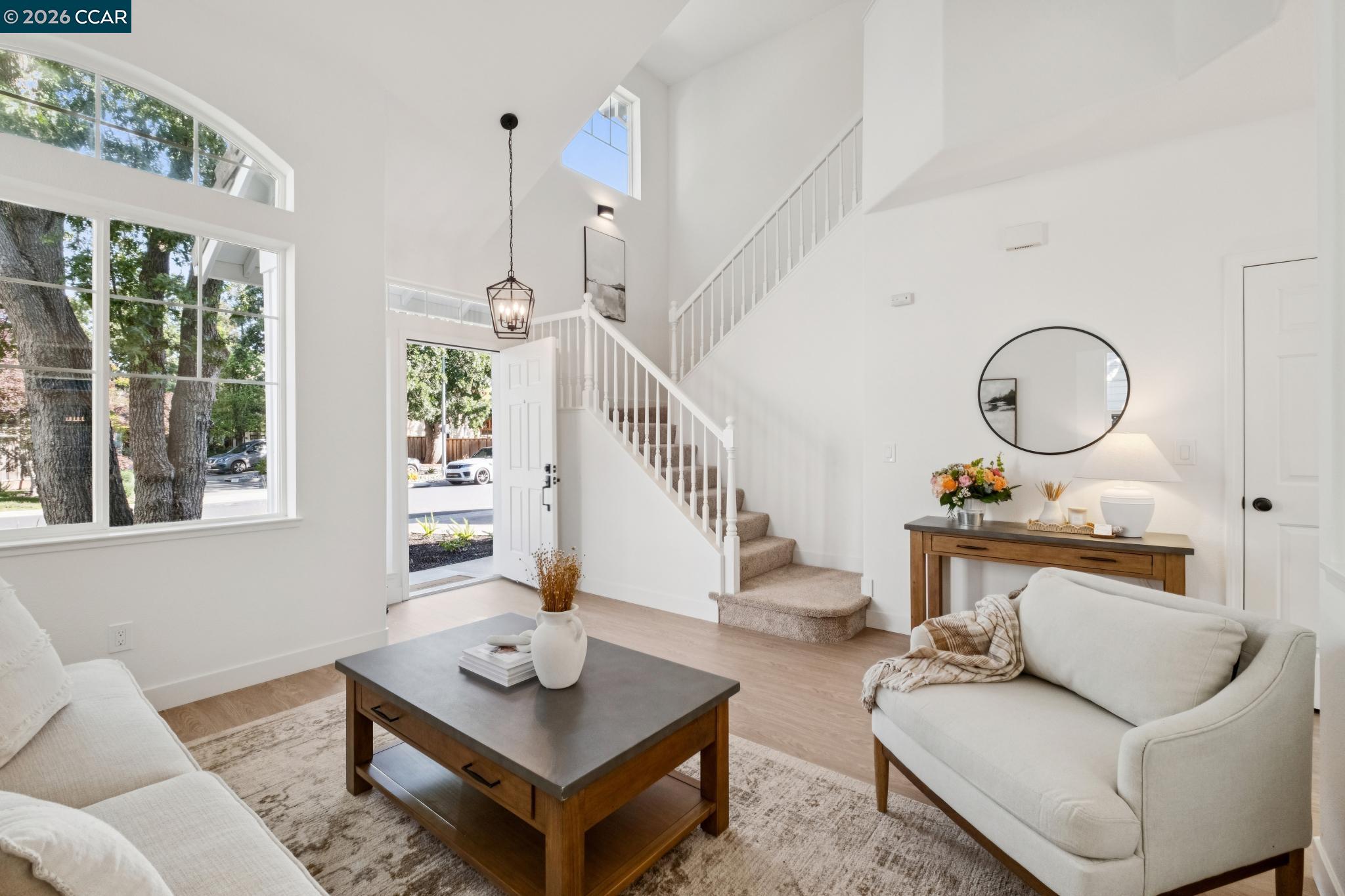 1275 Oakshire Ct