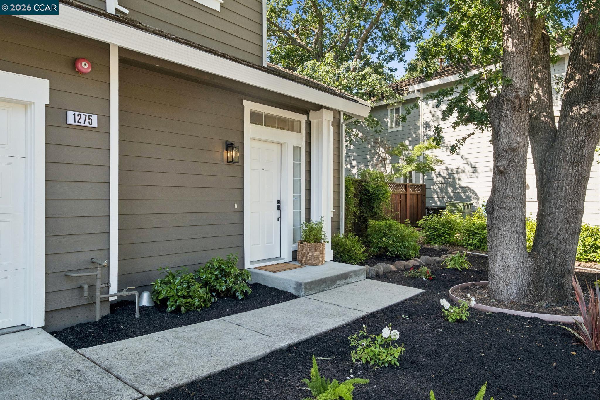 1275 Oakshire Ct