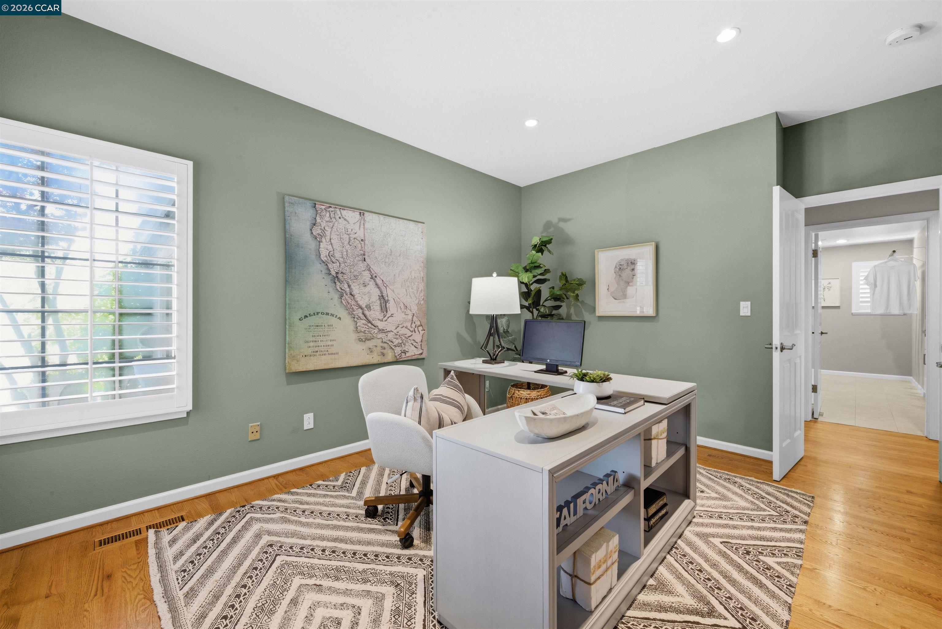 3038 Miwok Way