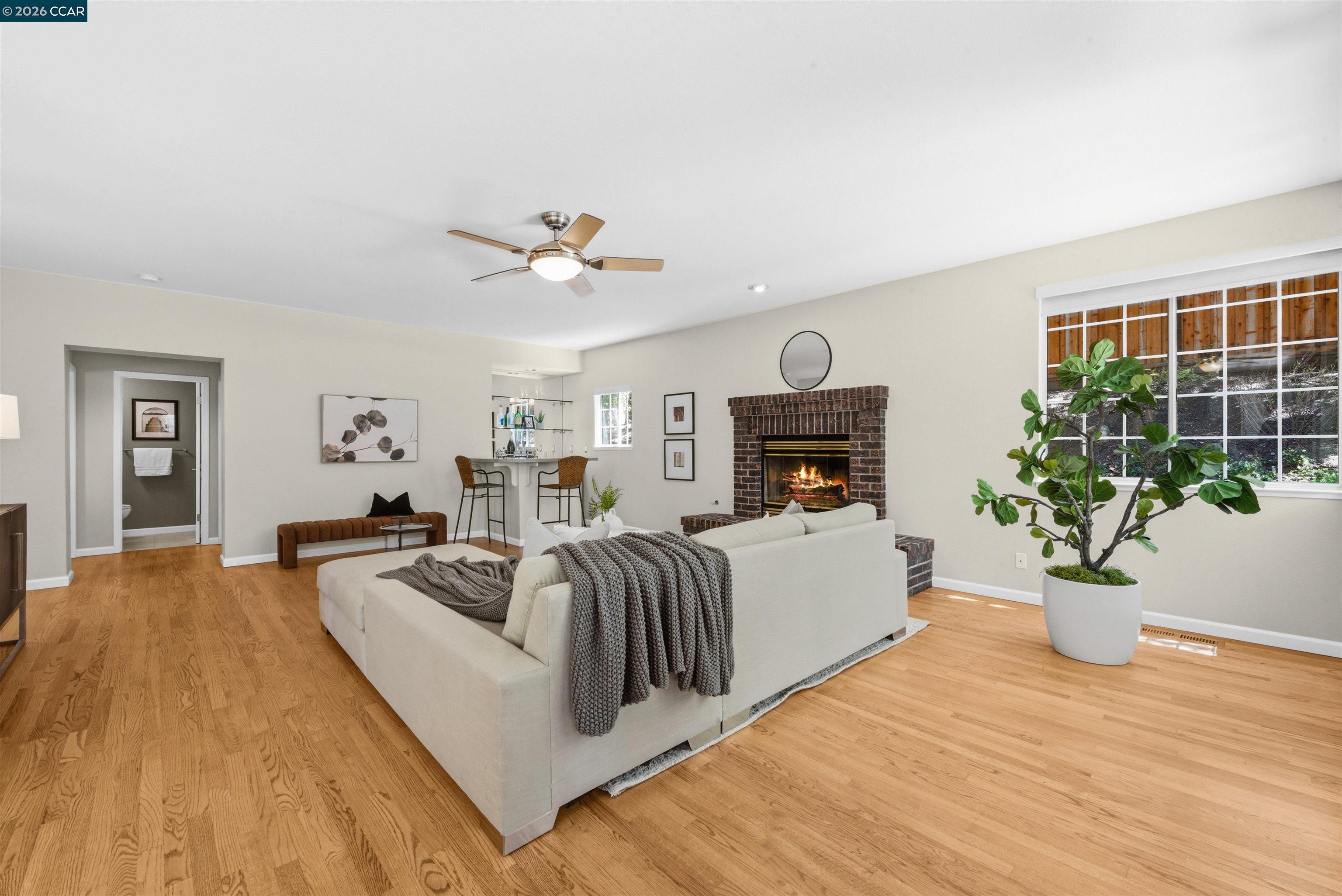 3038 Miwok Way