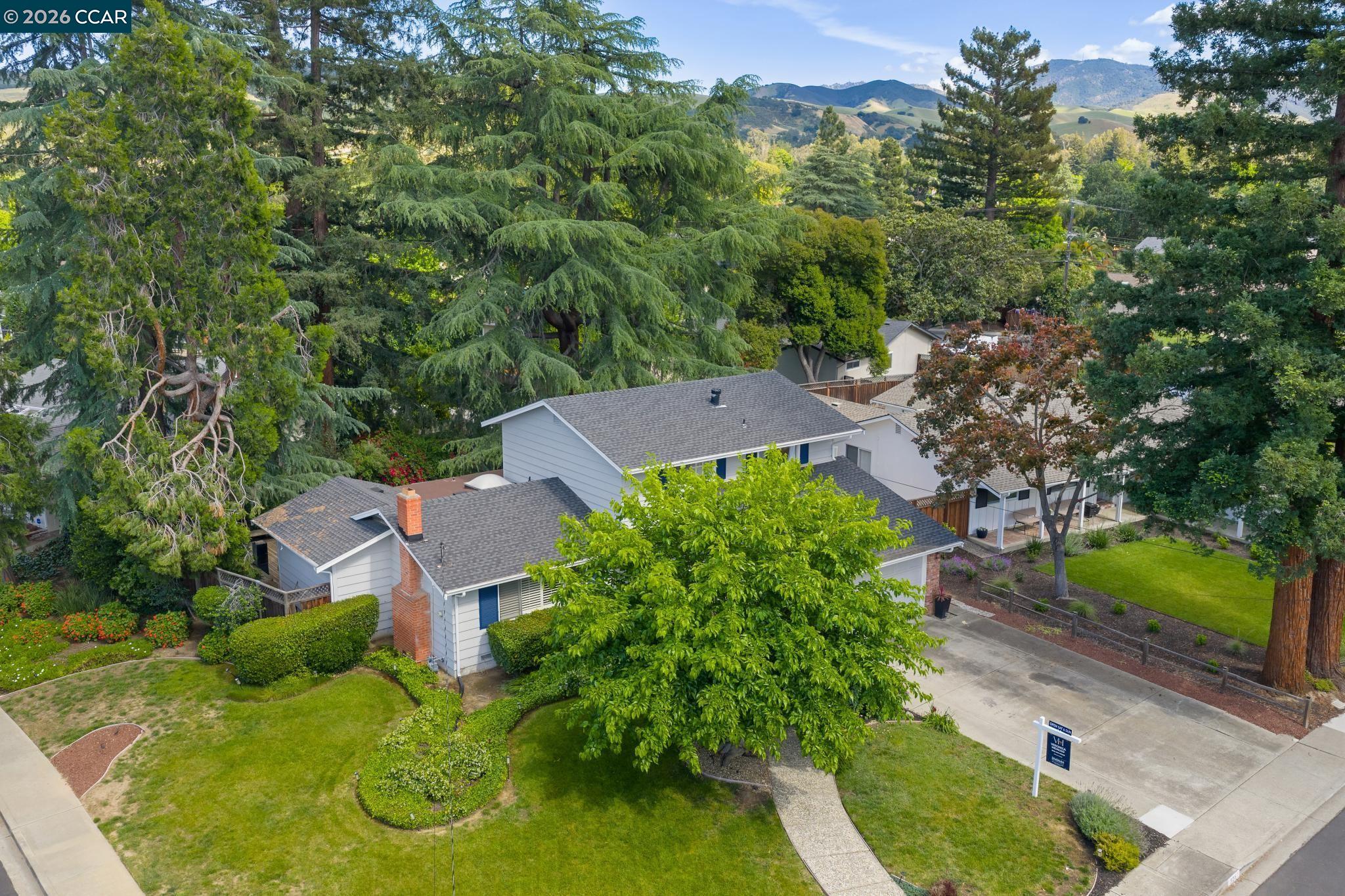 326 Dogwood Dr