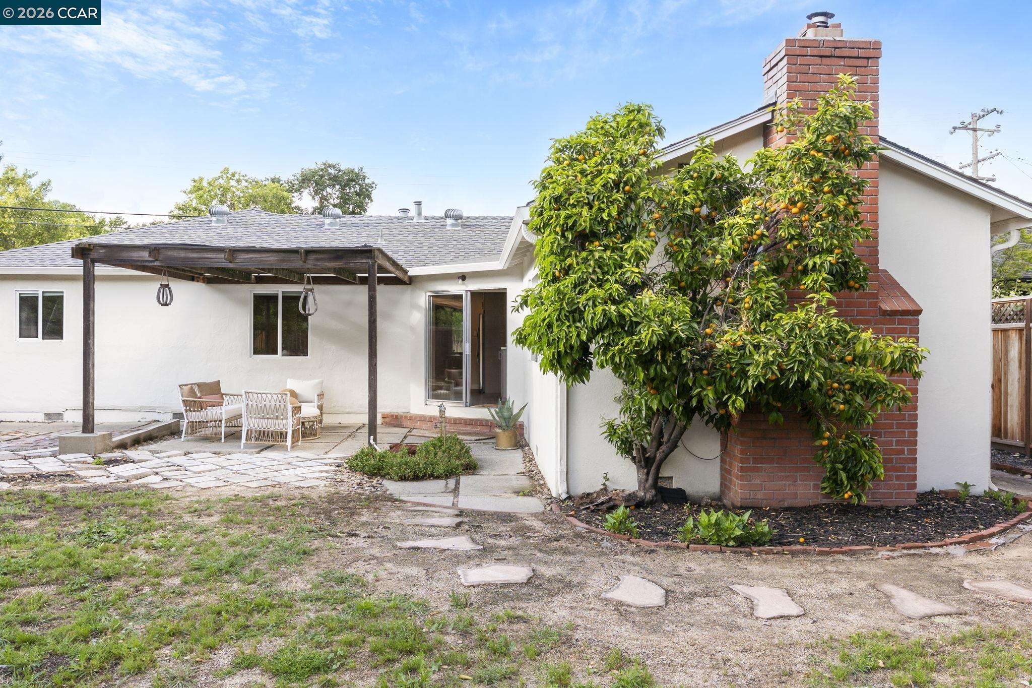 934 Juanita Drive