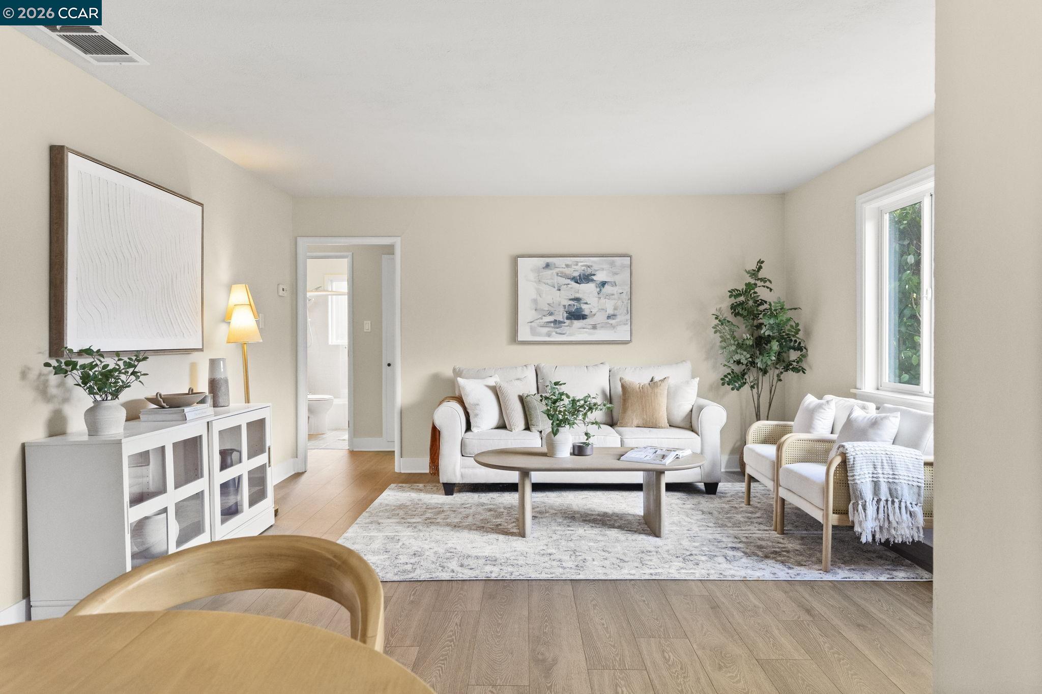 934 Juanita Drive