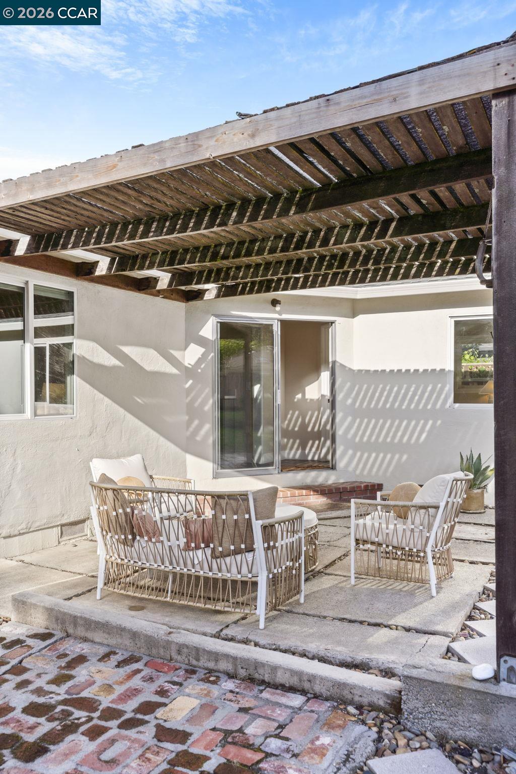 934 Juanita Drive