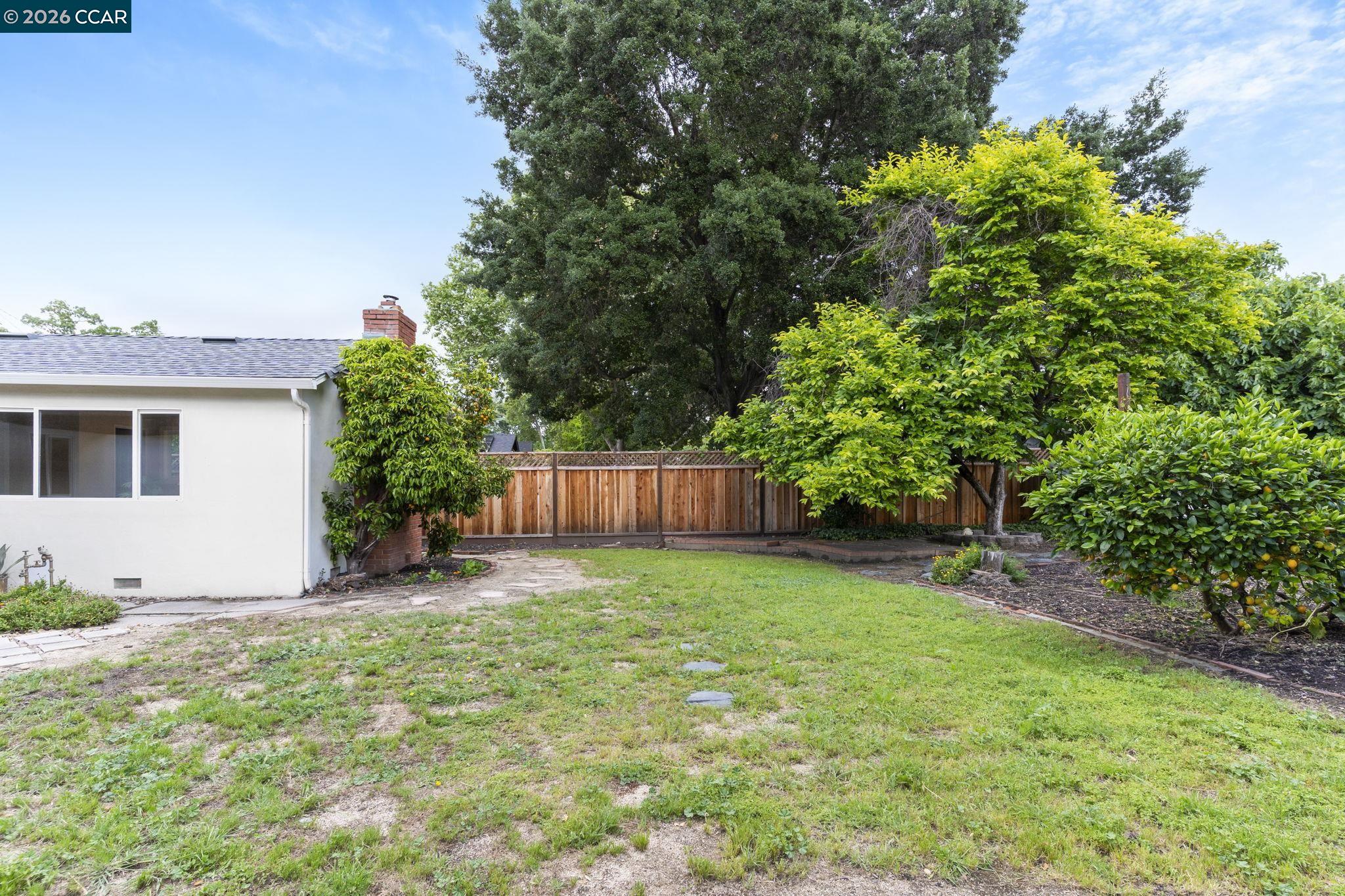 934 Juanita Drive
