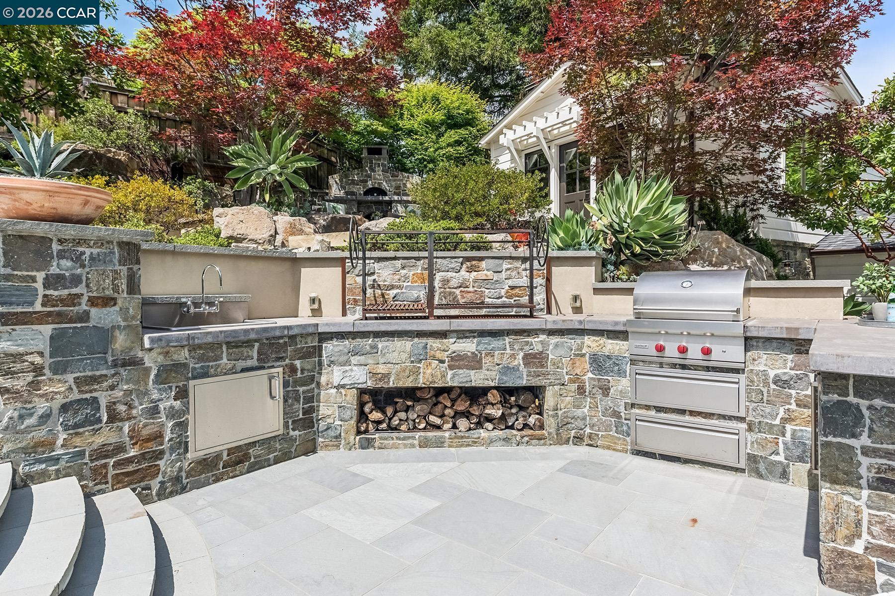 1089 Rahara Dr