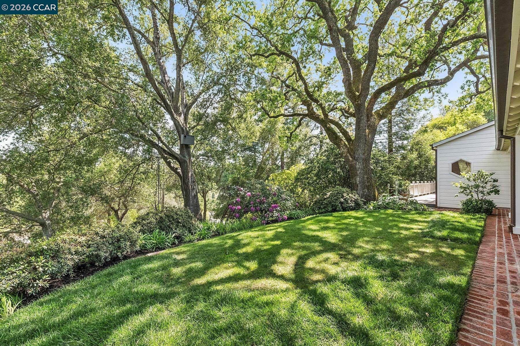 1089 Rahara Dr