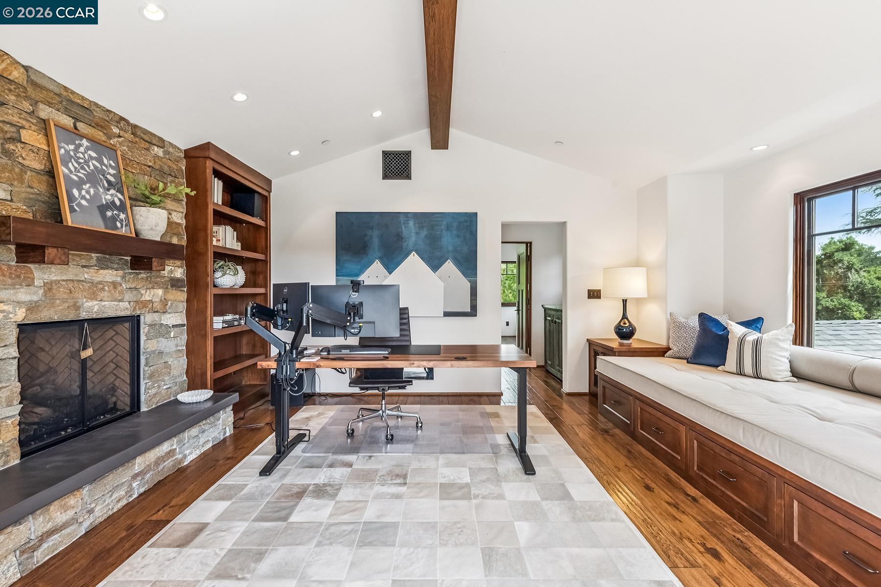 1089 Rahara Dr