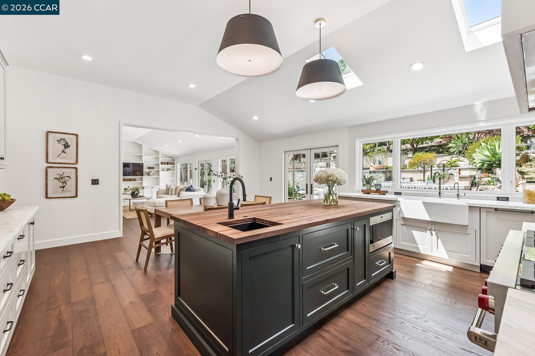 1089 Rahara Dr