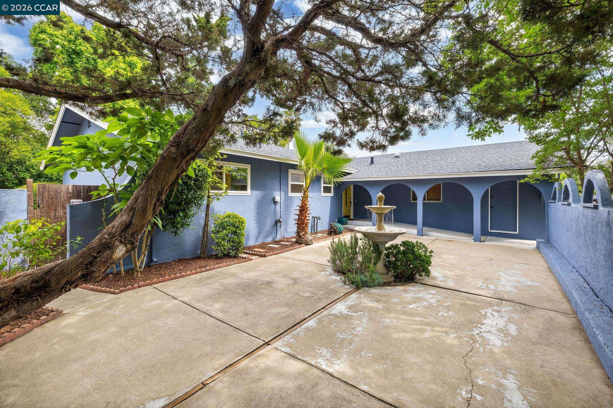1881 Emerald St