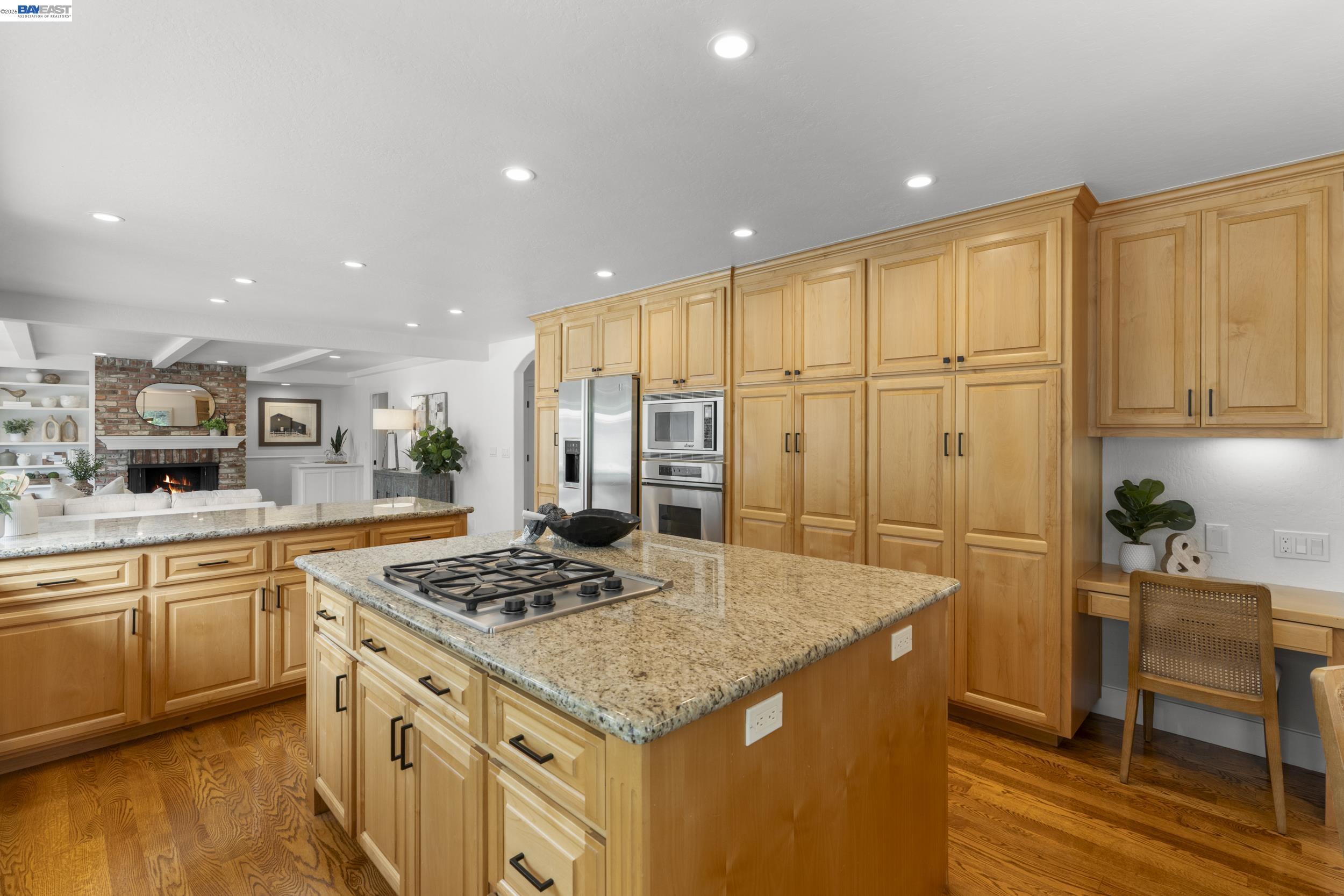 1816 Piedras Cir