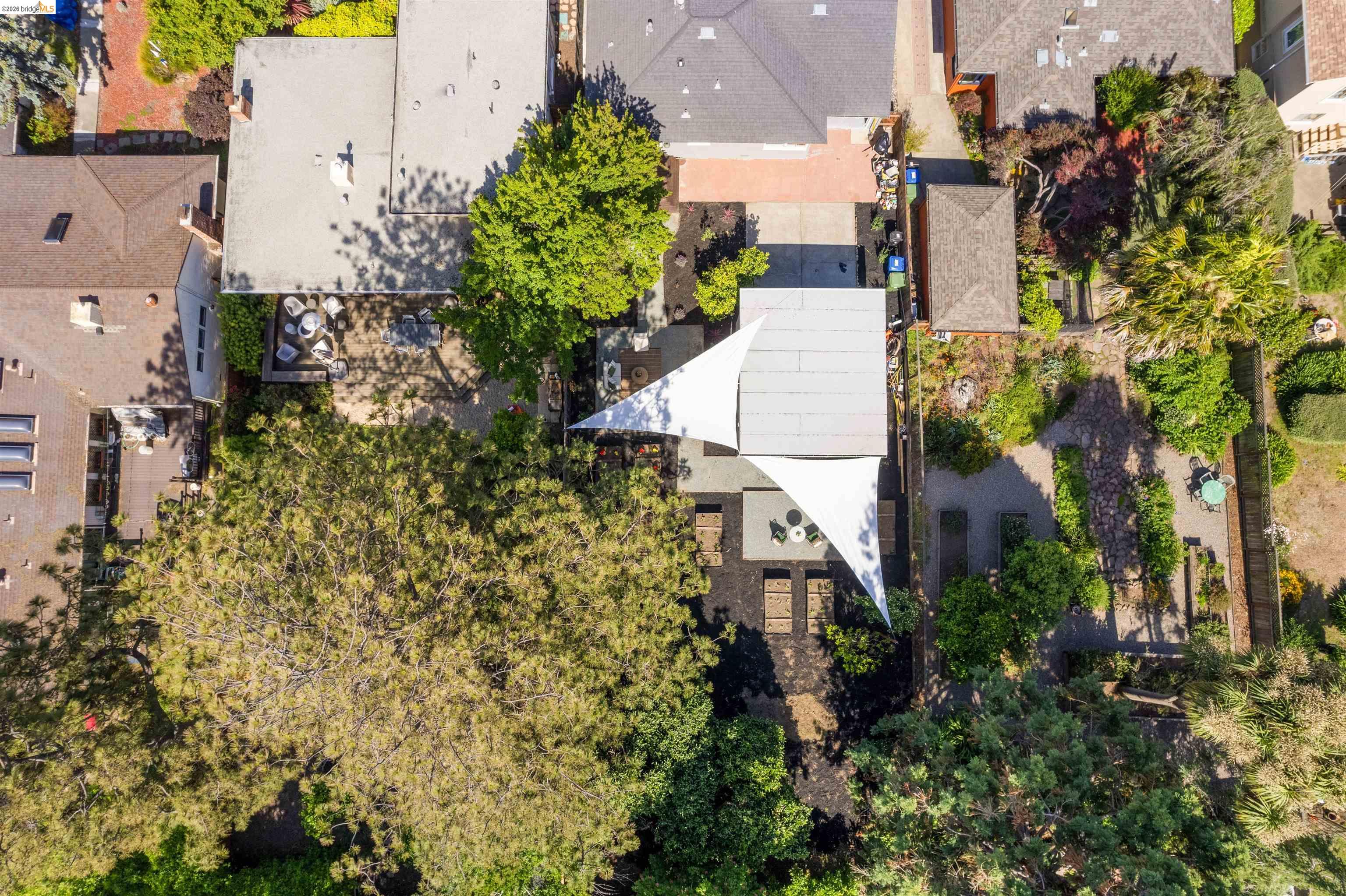 619 Ashbury Ave