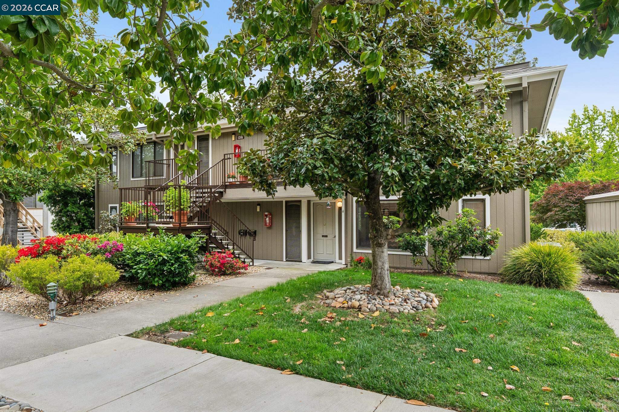 1316 Singingwood Court # 4
