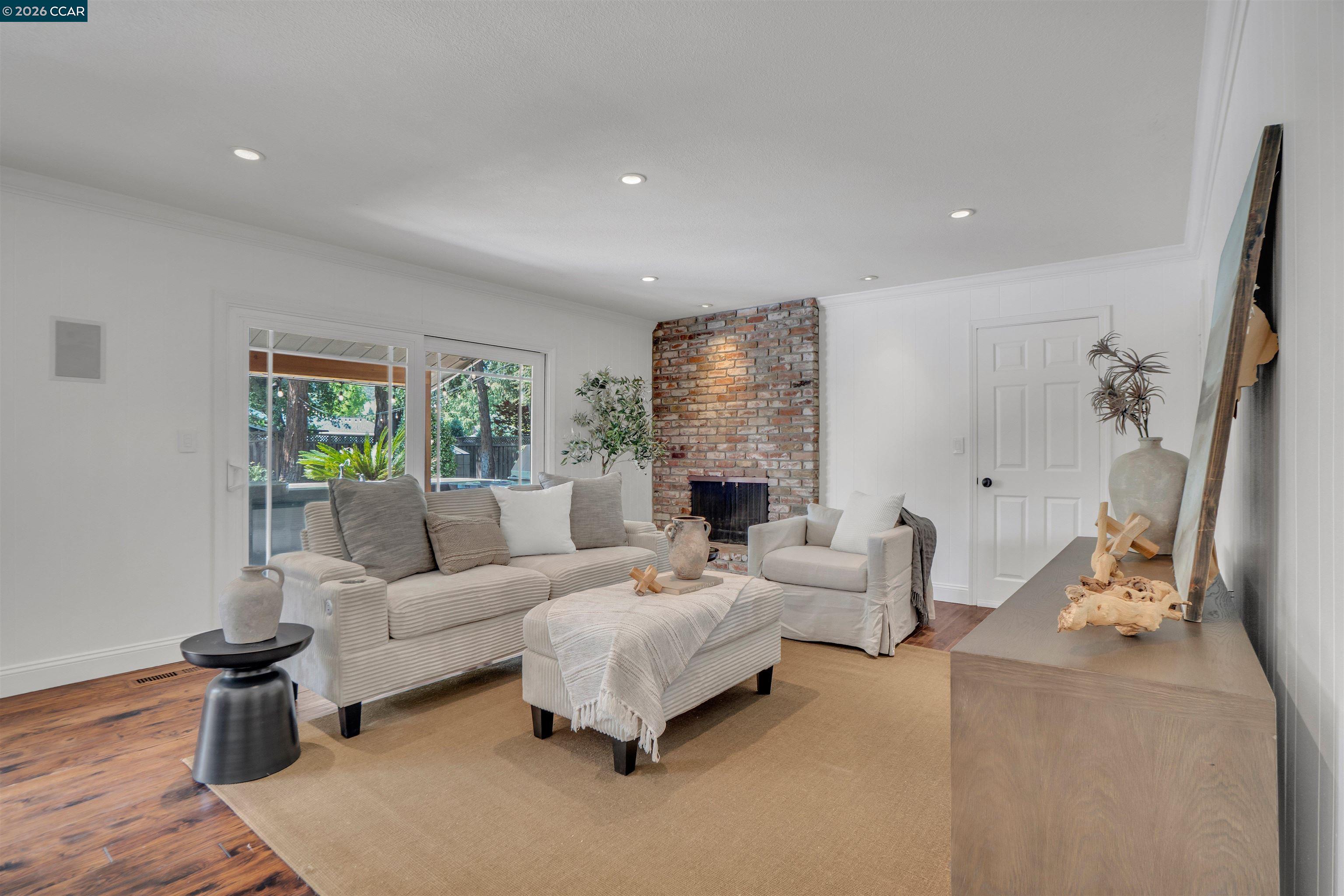 383 Princeton Ln