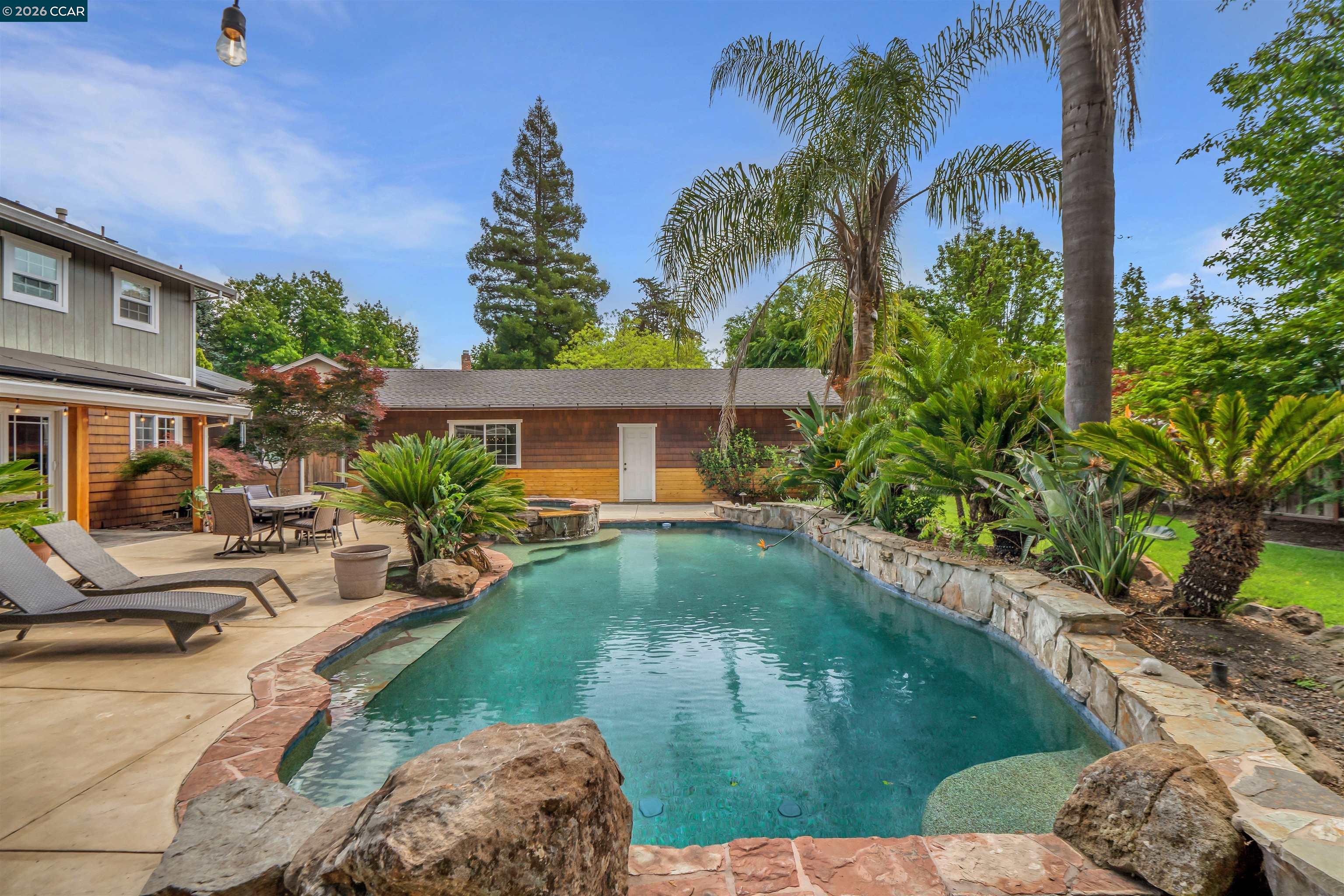 383 Princeton Ln