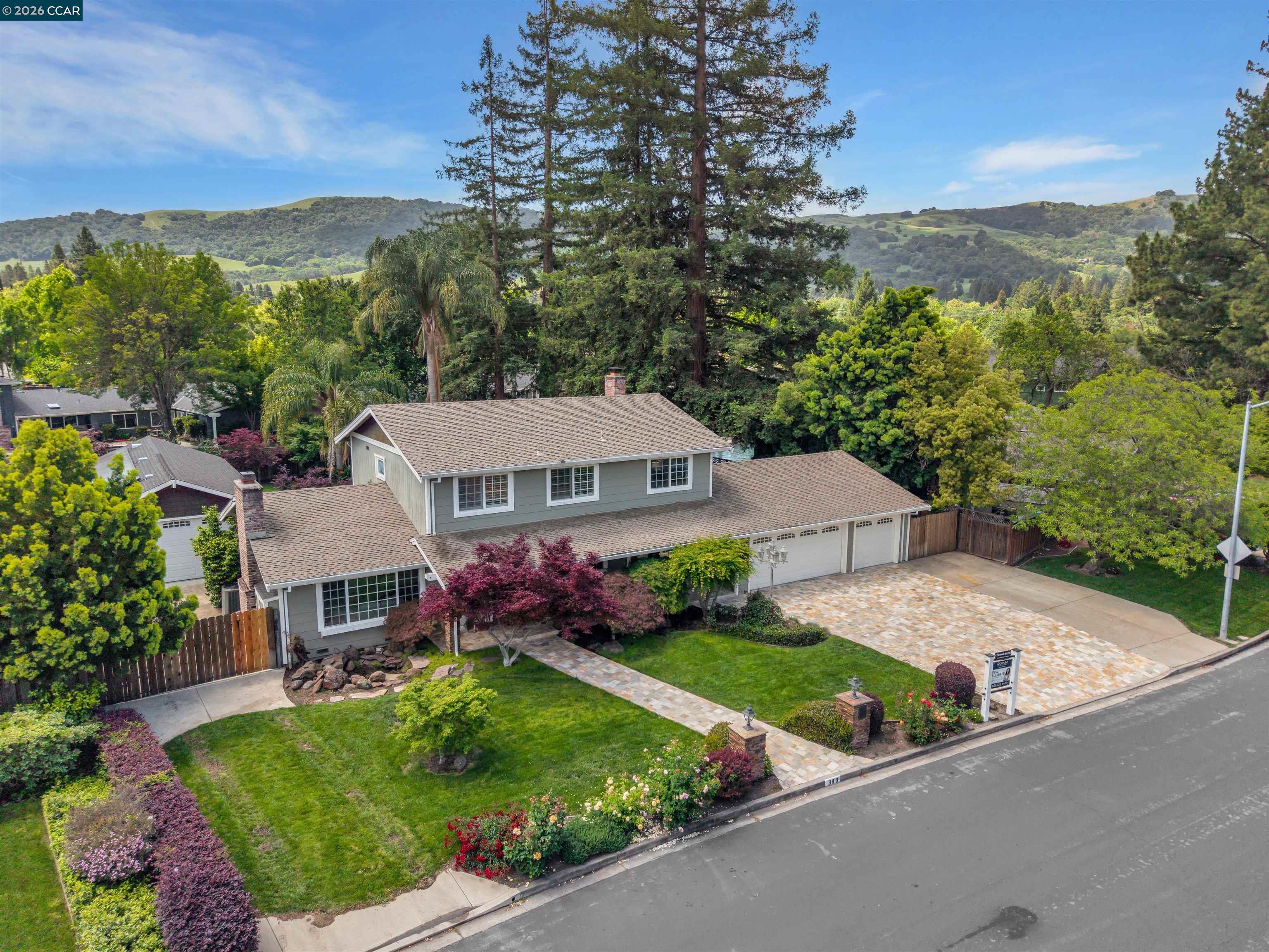383 Princeton Ln