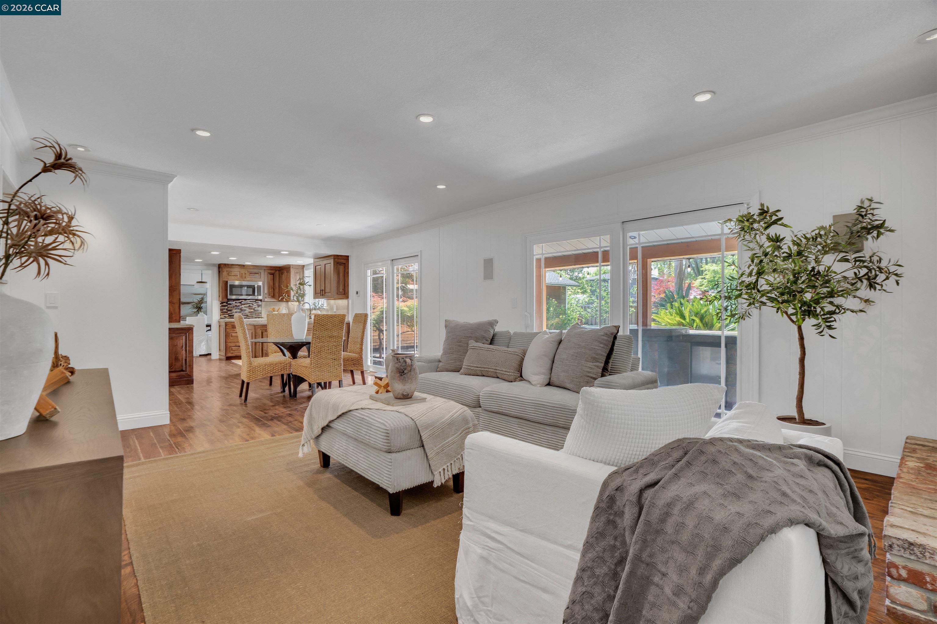 383 Princeton Ln