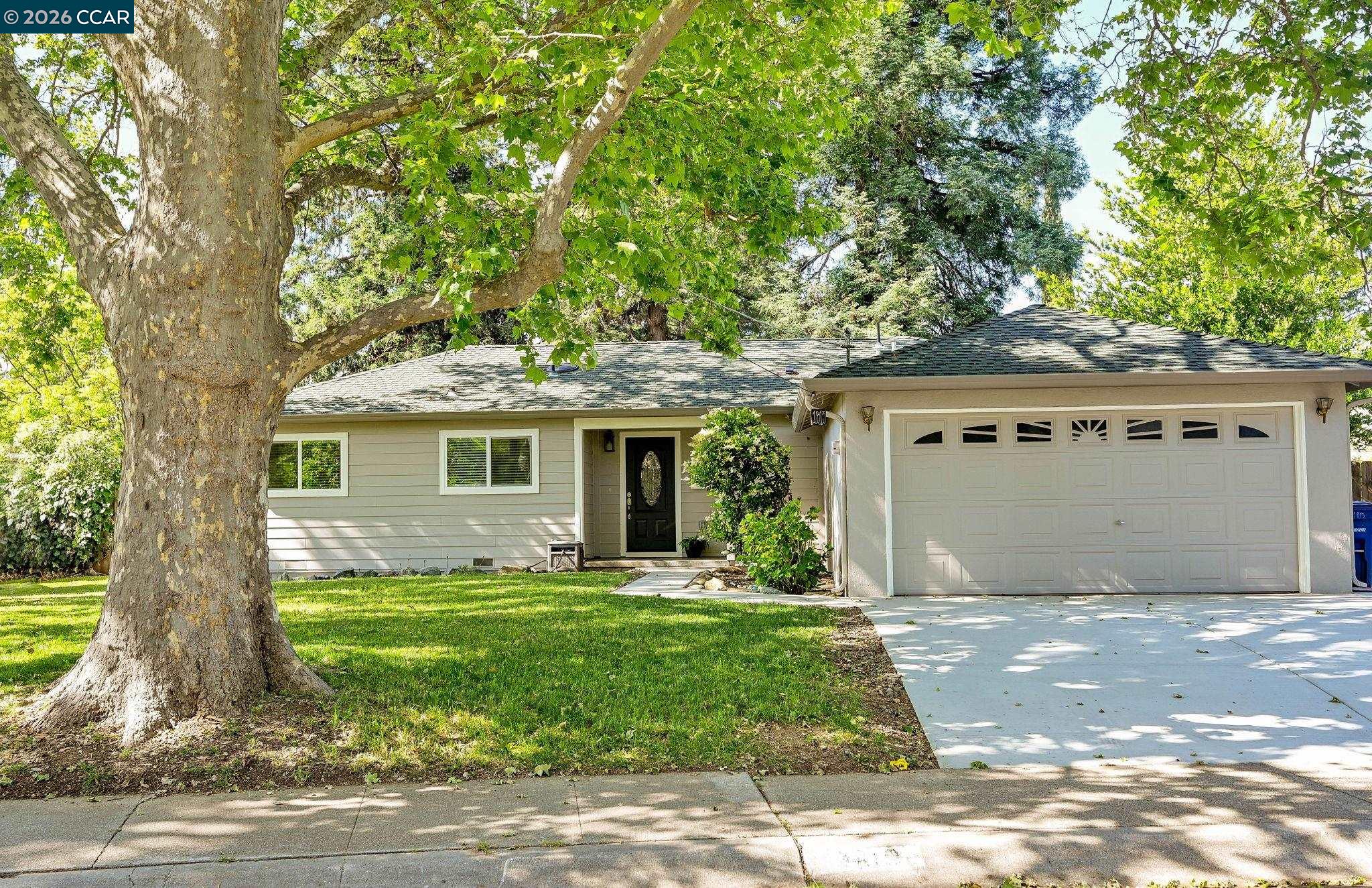 1813 Silverwood Drive