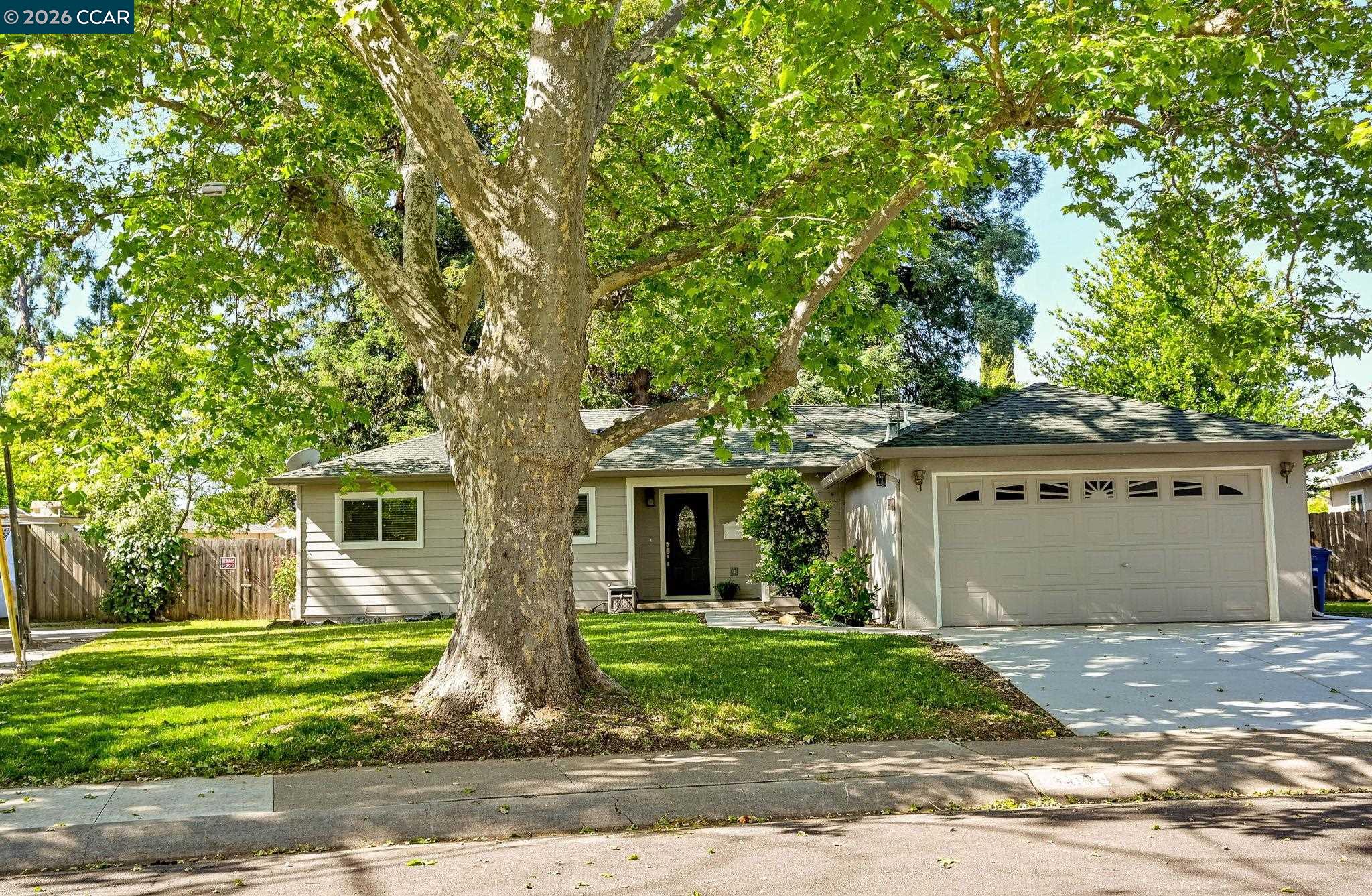1813 Silverwood Drive