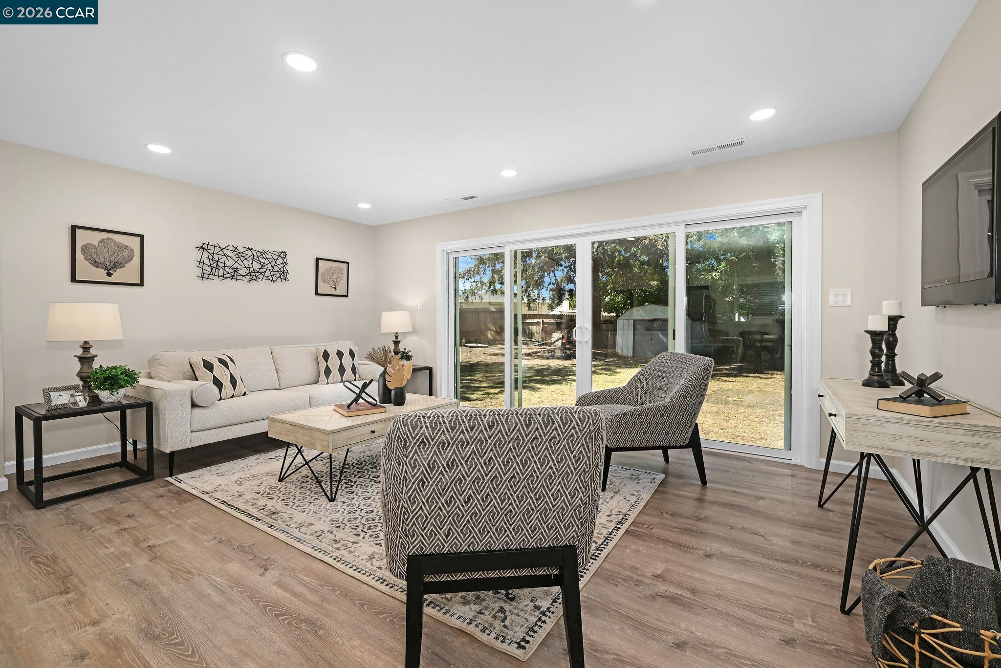 1813 Silverwood Drive