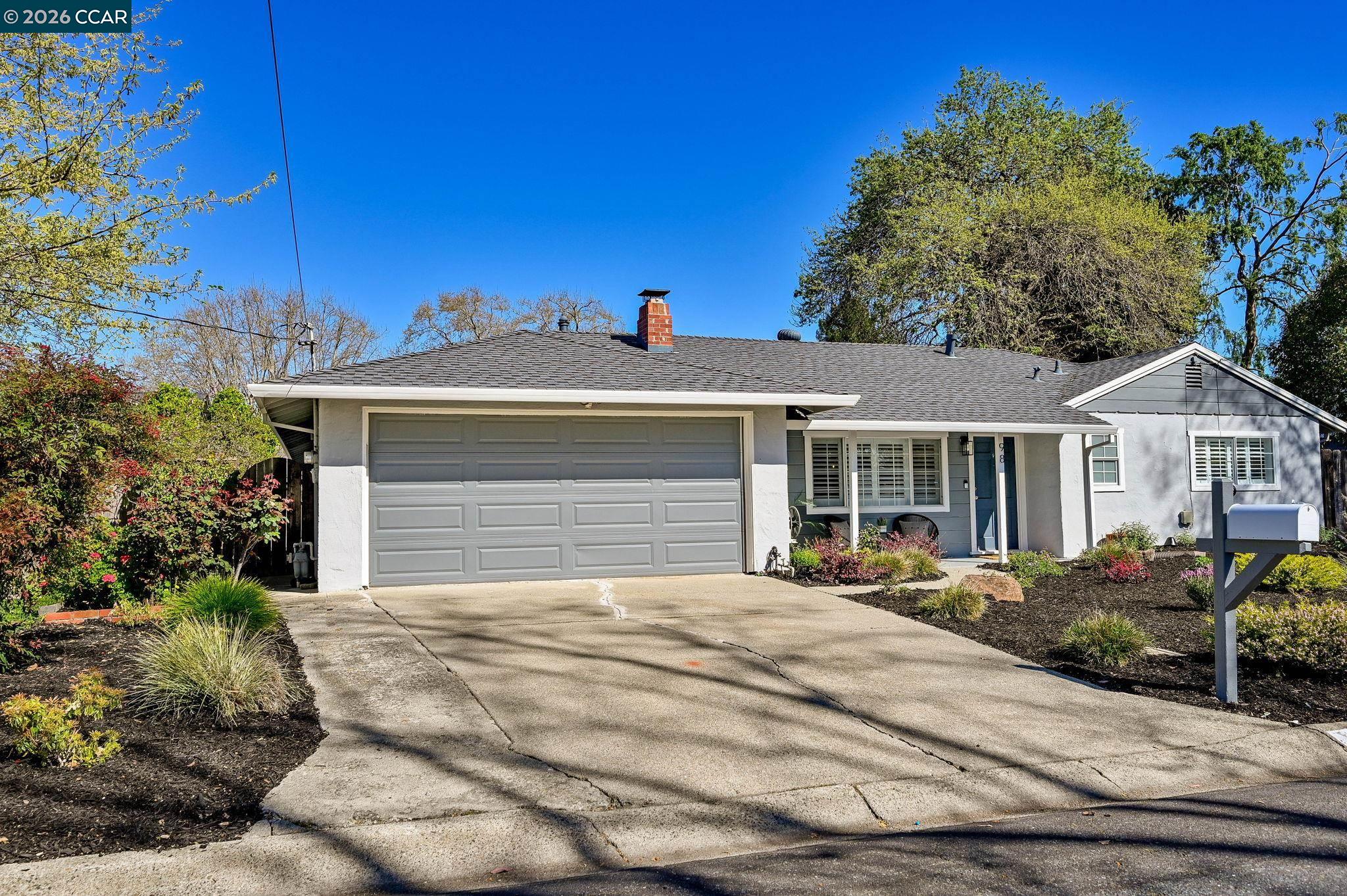 98 Sylvia Dr