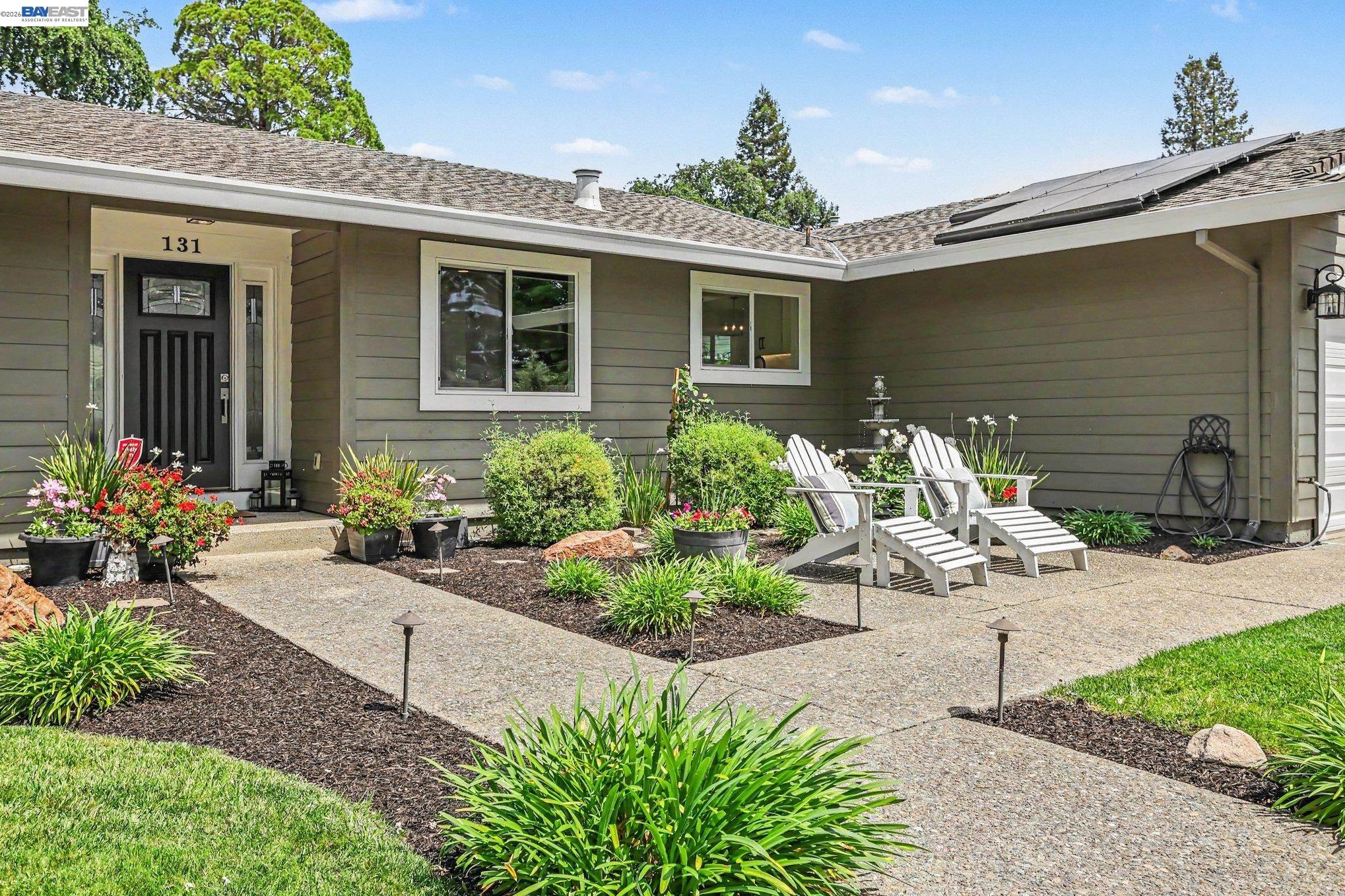131 BROOKSIDE PL