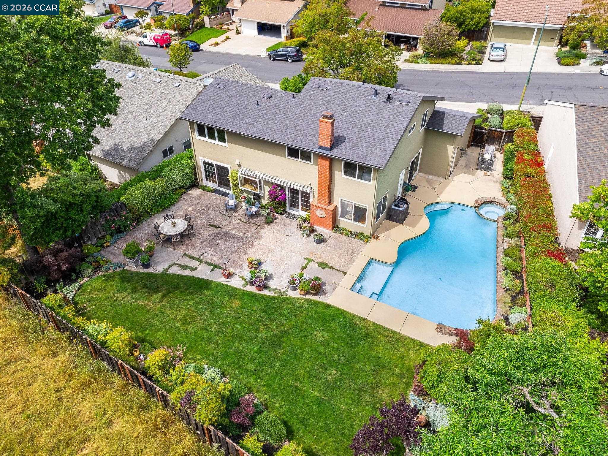 1957 Whitecliff Ct