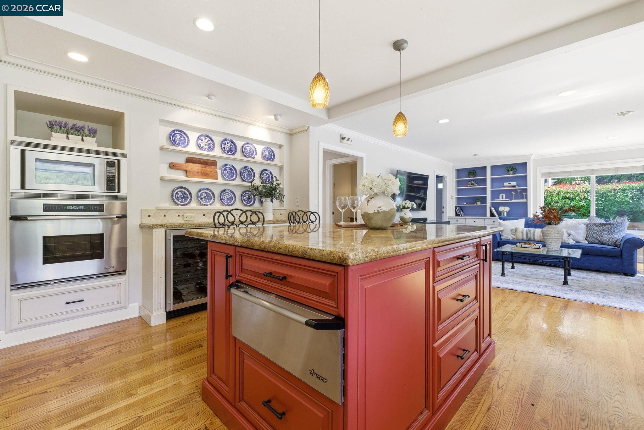 1957 Whitecliff Ct