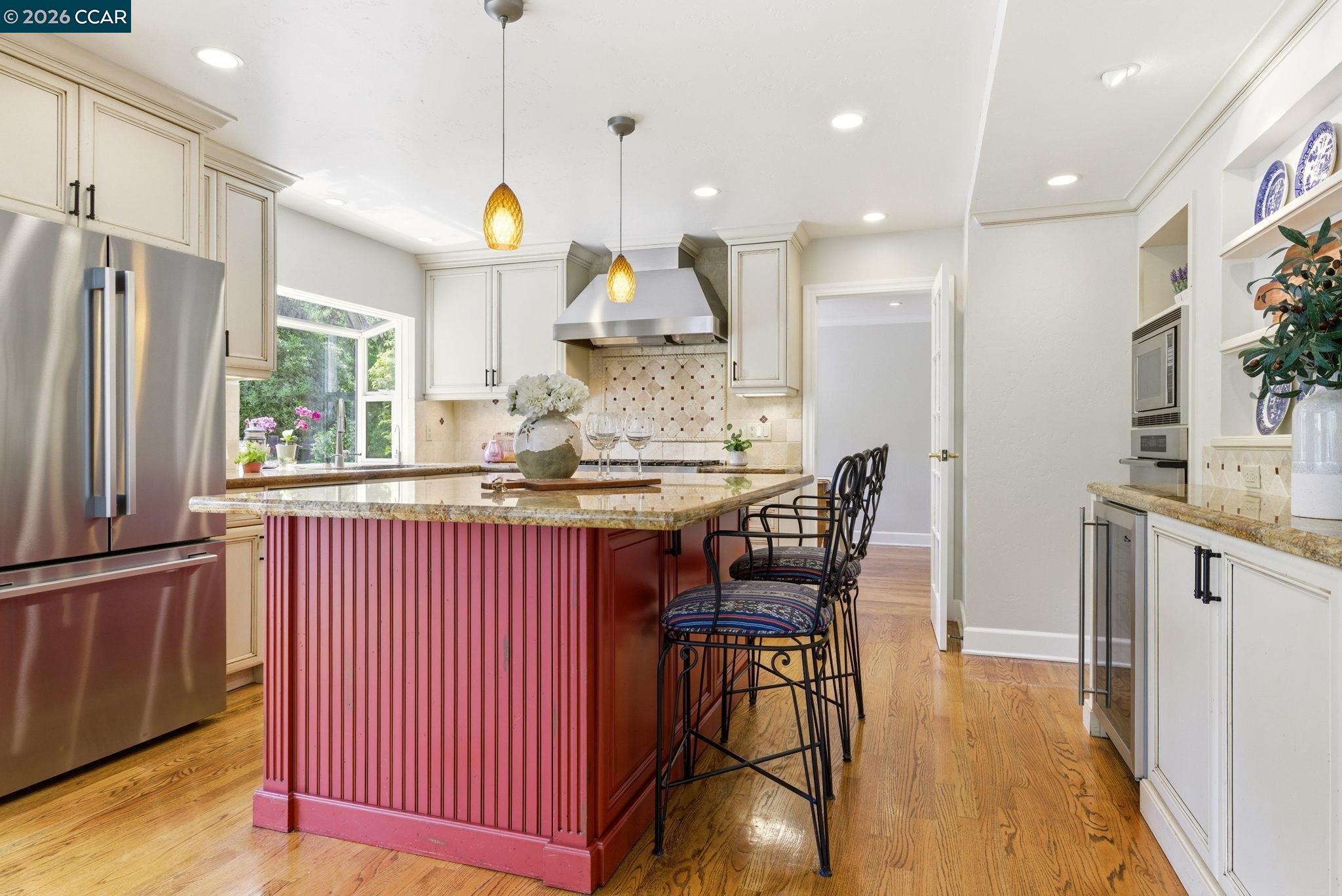 1957 Whitecliff Ct