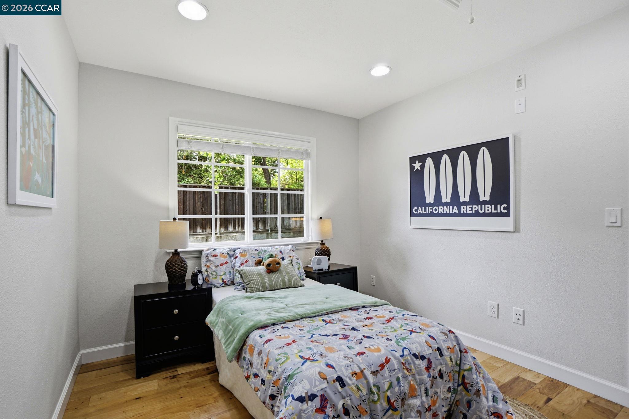 1812 Donna Dr