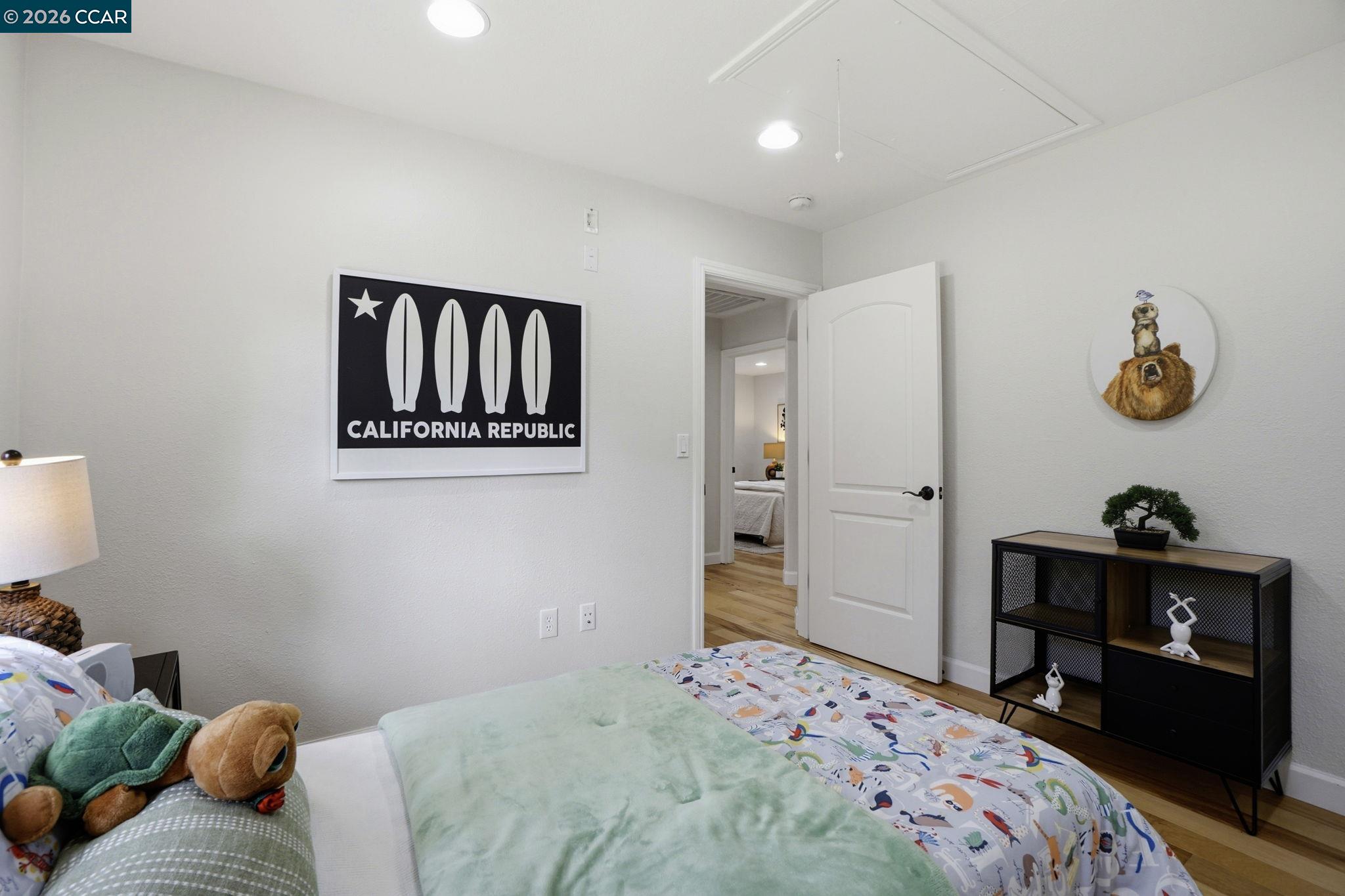 1812 Donna Dr