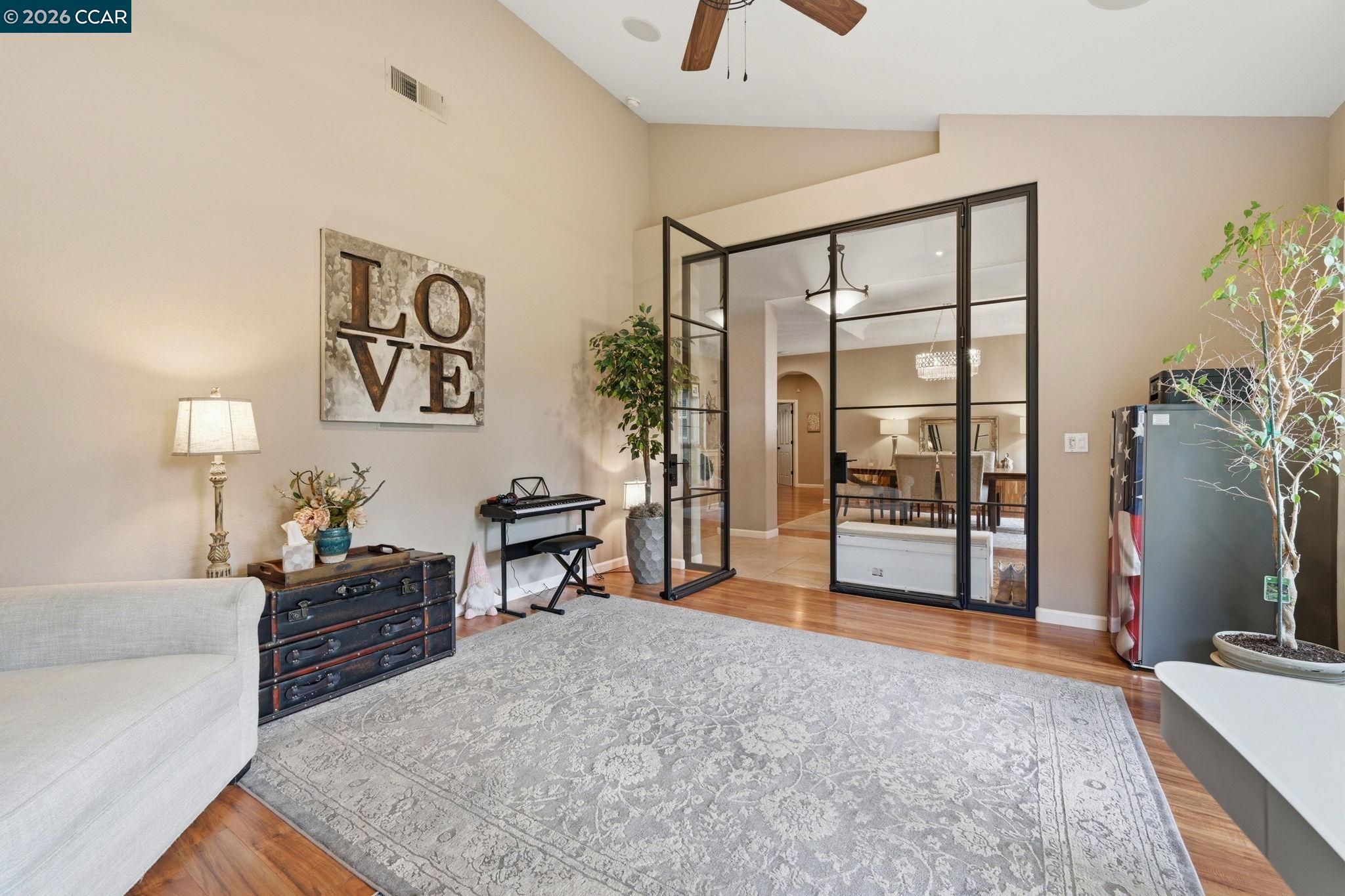 635 Rutherford Cir