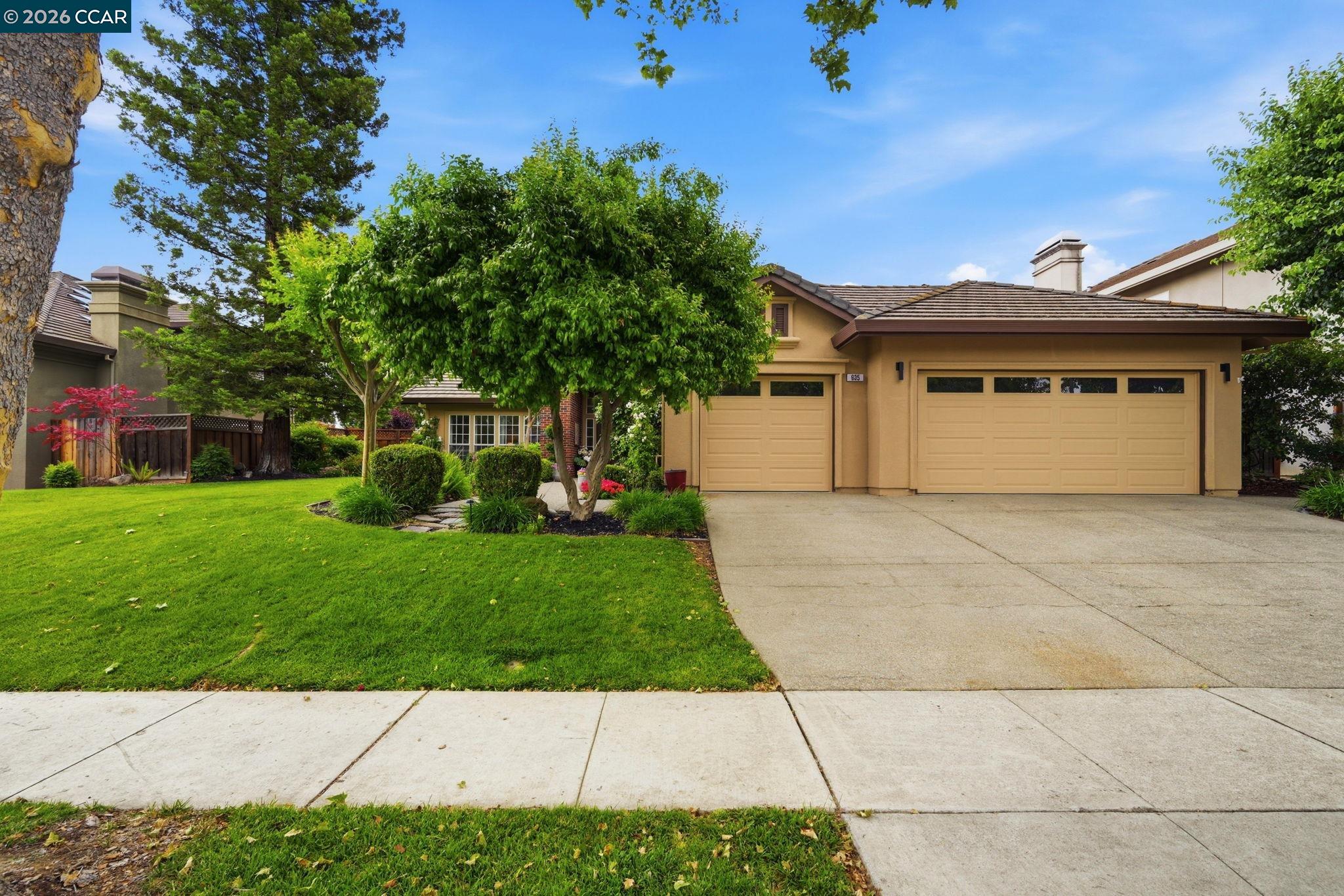 635 Rutherford Cir