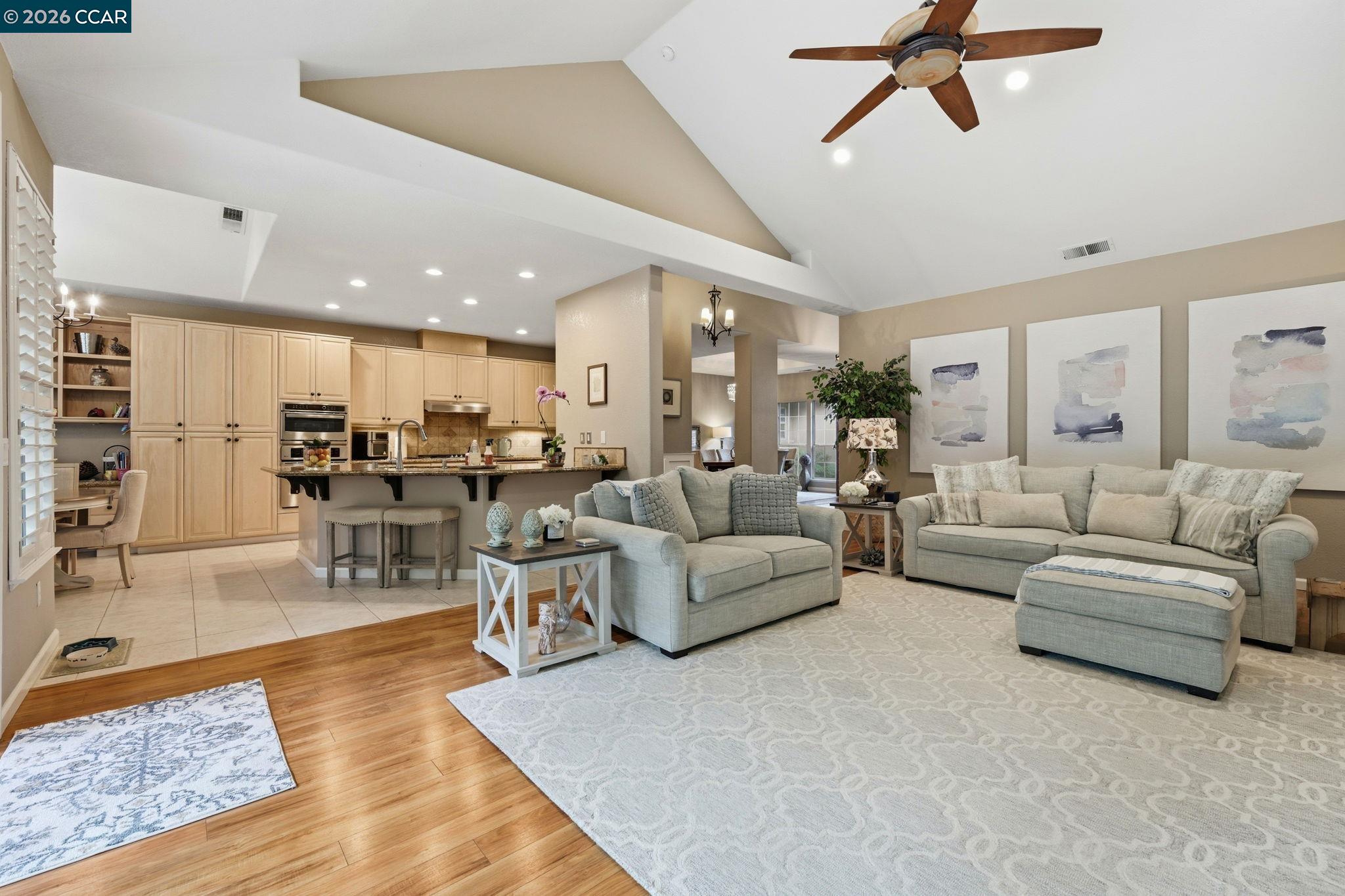 635 Rutherford Cir